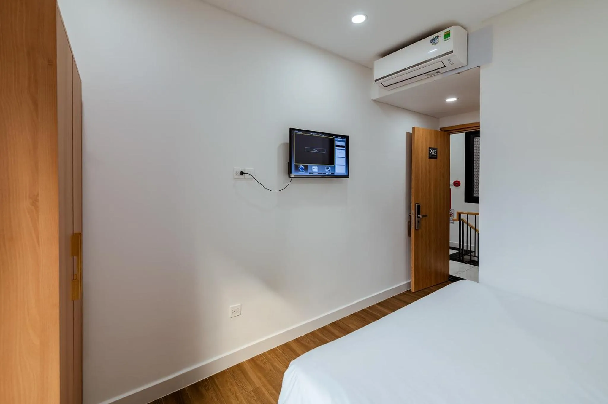 TV and multimedia, Bed in Lalisa Hotel Grand World Phu Quoc