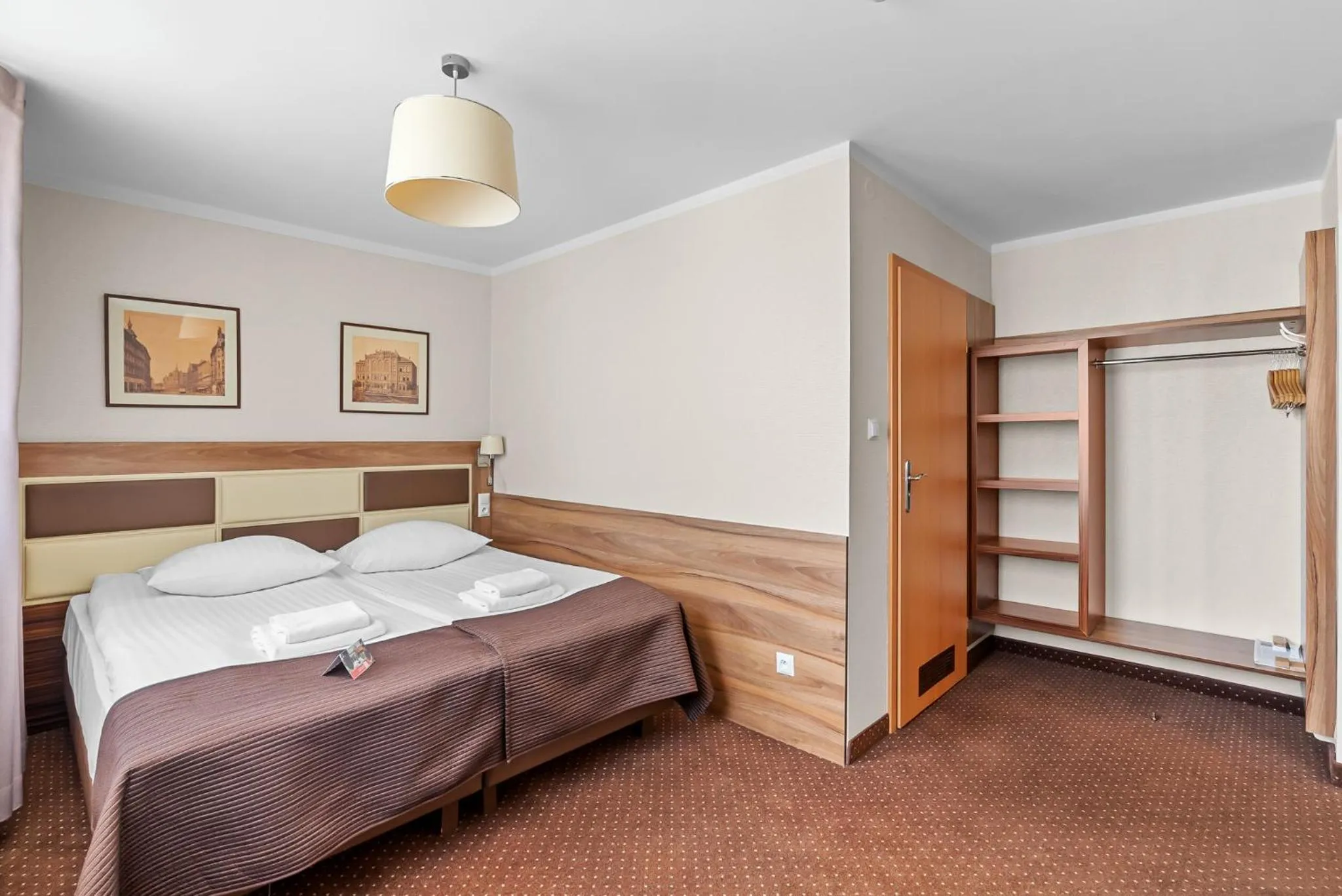 Bed in Hotel Diament Zabrze - Gliwice