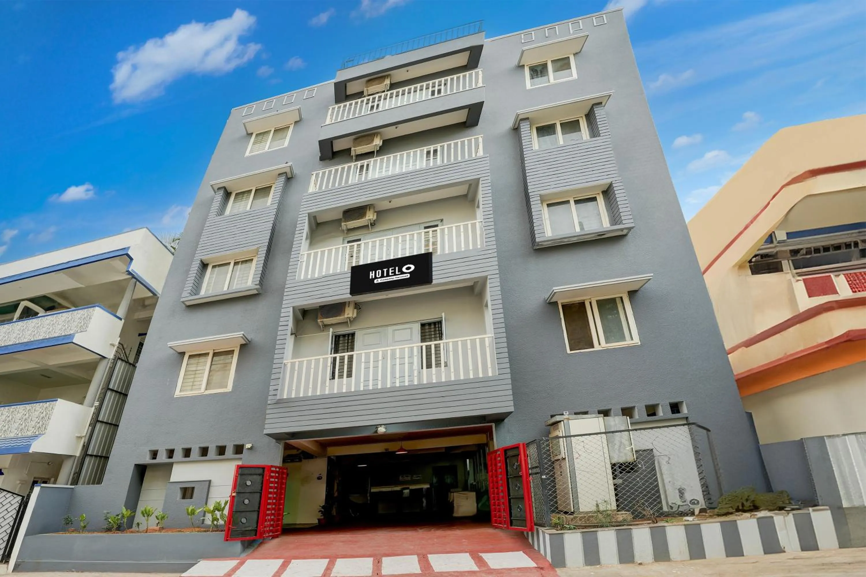 Facade/entrance in Super Hotel O Whitefield