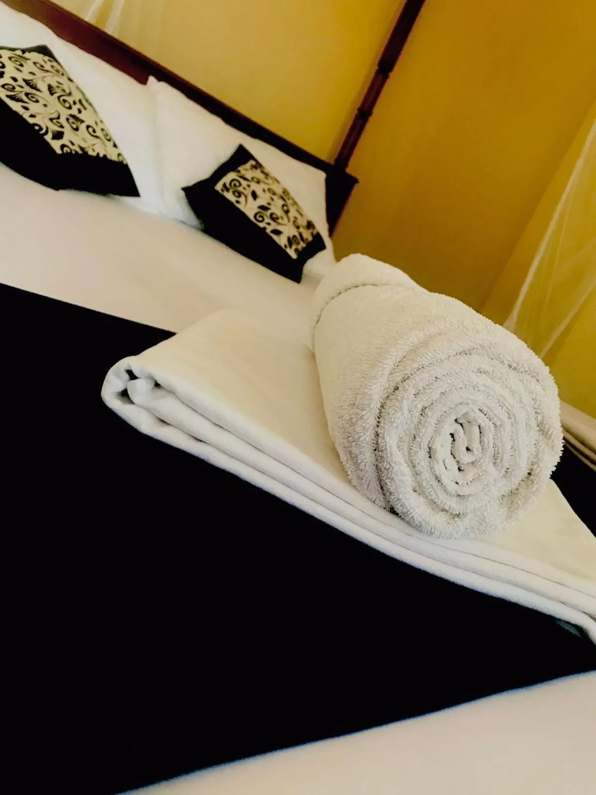 towels in New Golden Bay Resort Weligama