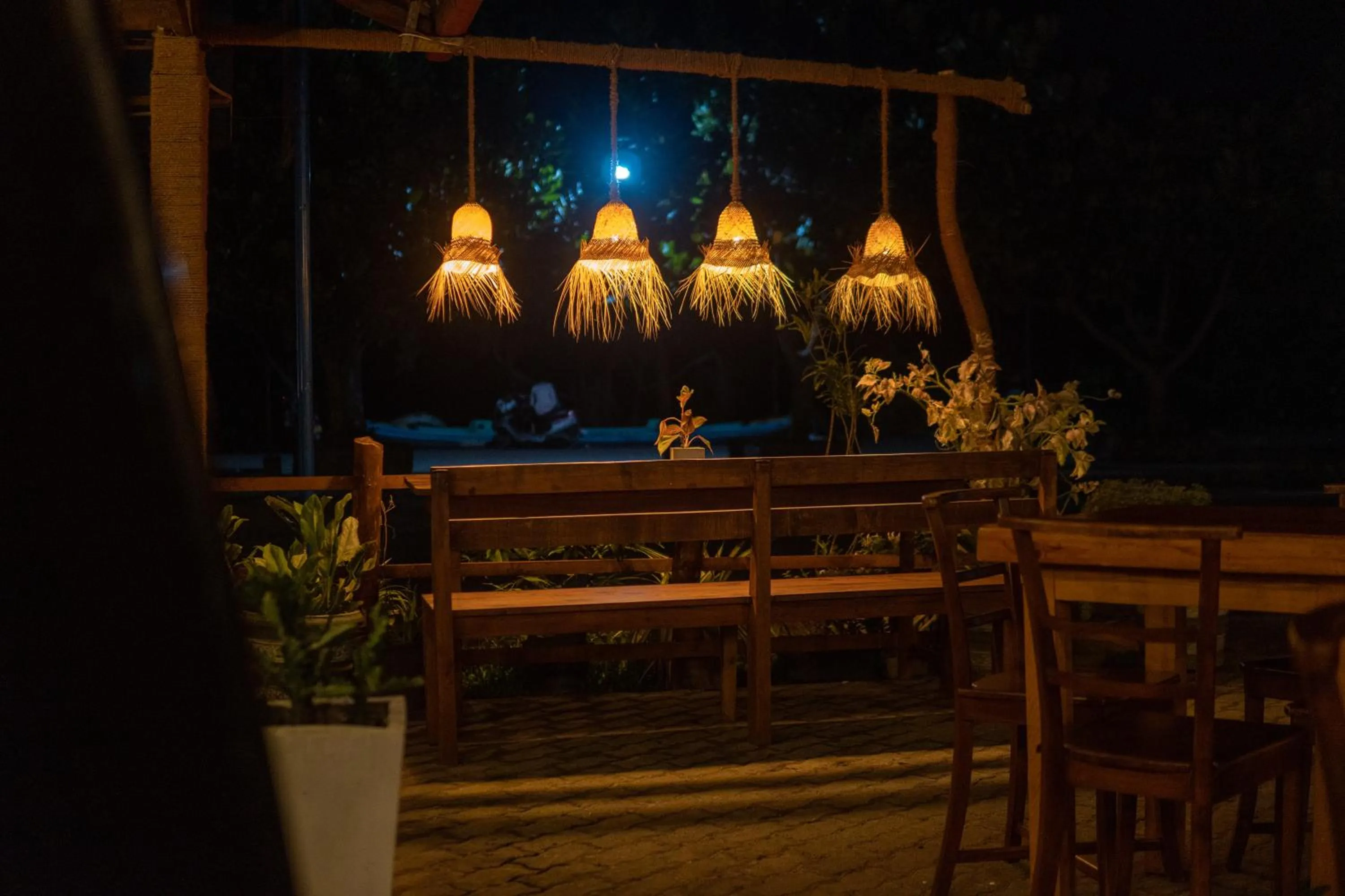 Restaurant/places to eat in New Golden Bay Resort Weligama