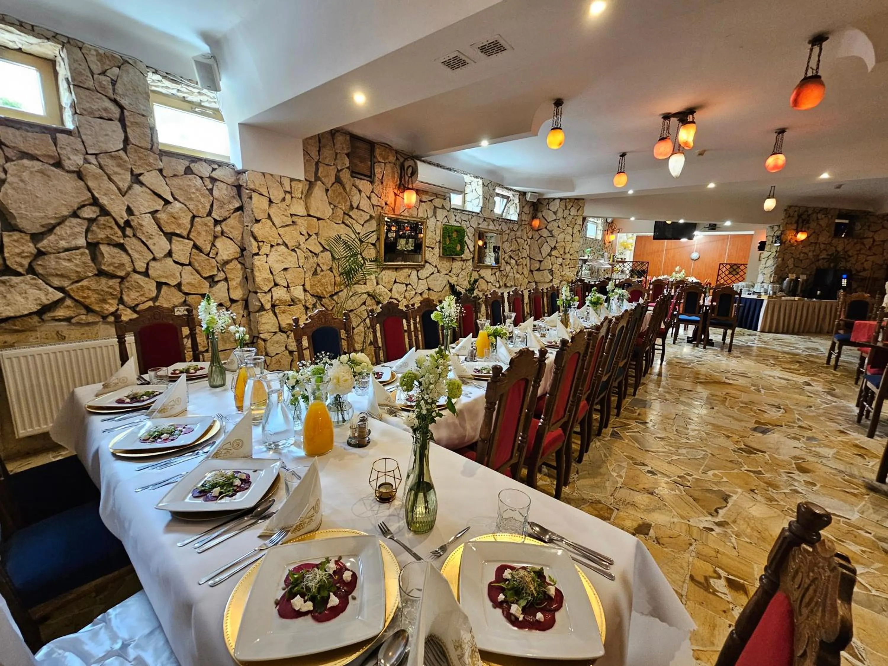 Restaurant/places to eat in Hotel Galicja SPA Wieliczka