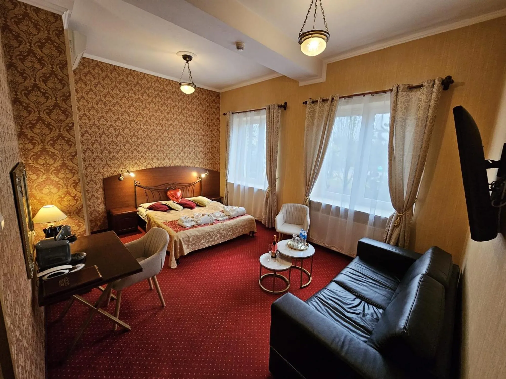 Photo of the whole room, Bed in Hotel Galicja SPA Wieliczka