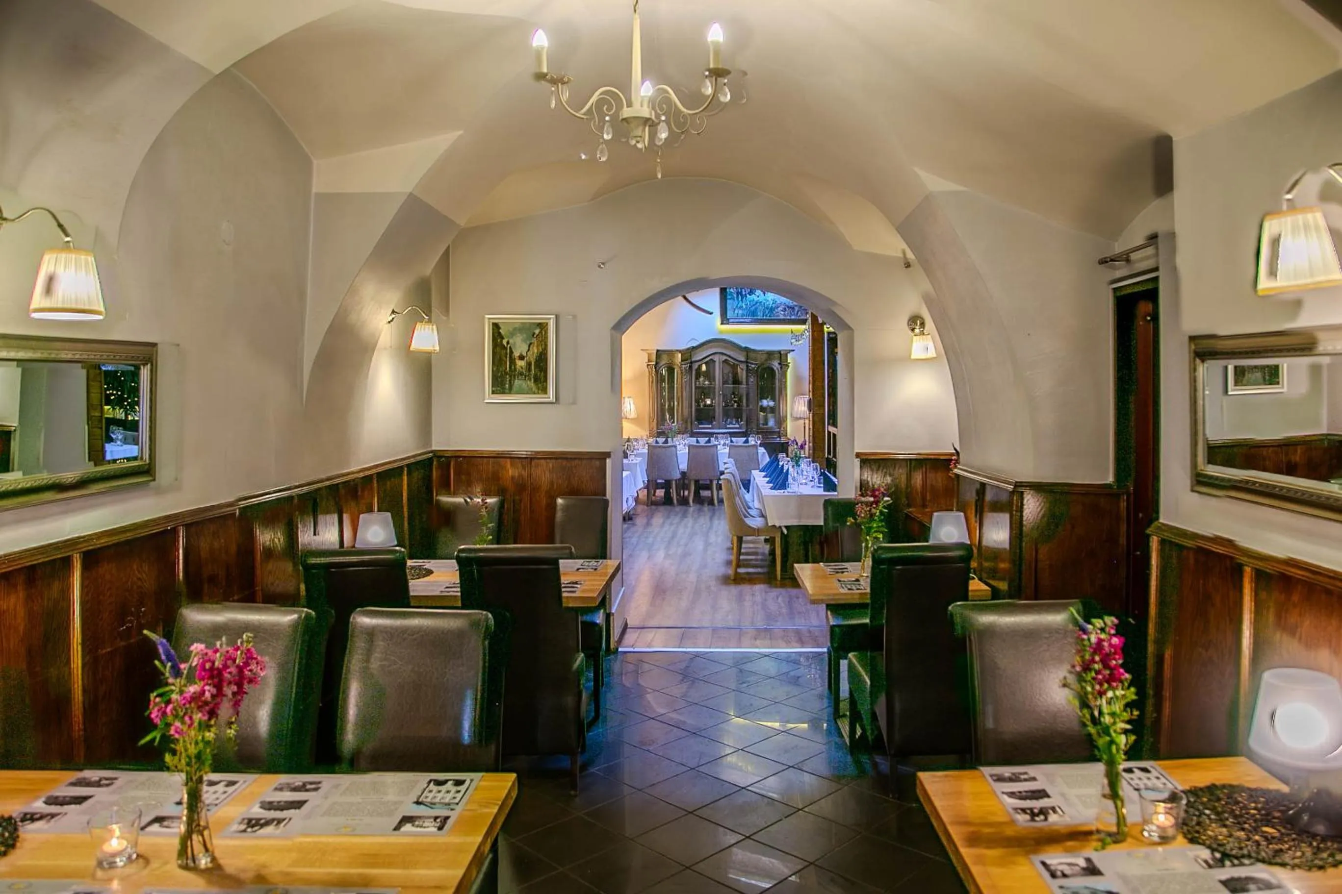 Restaurant/places to eat in Euro Aparthotel