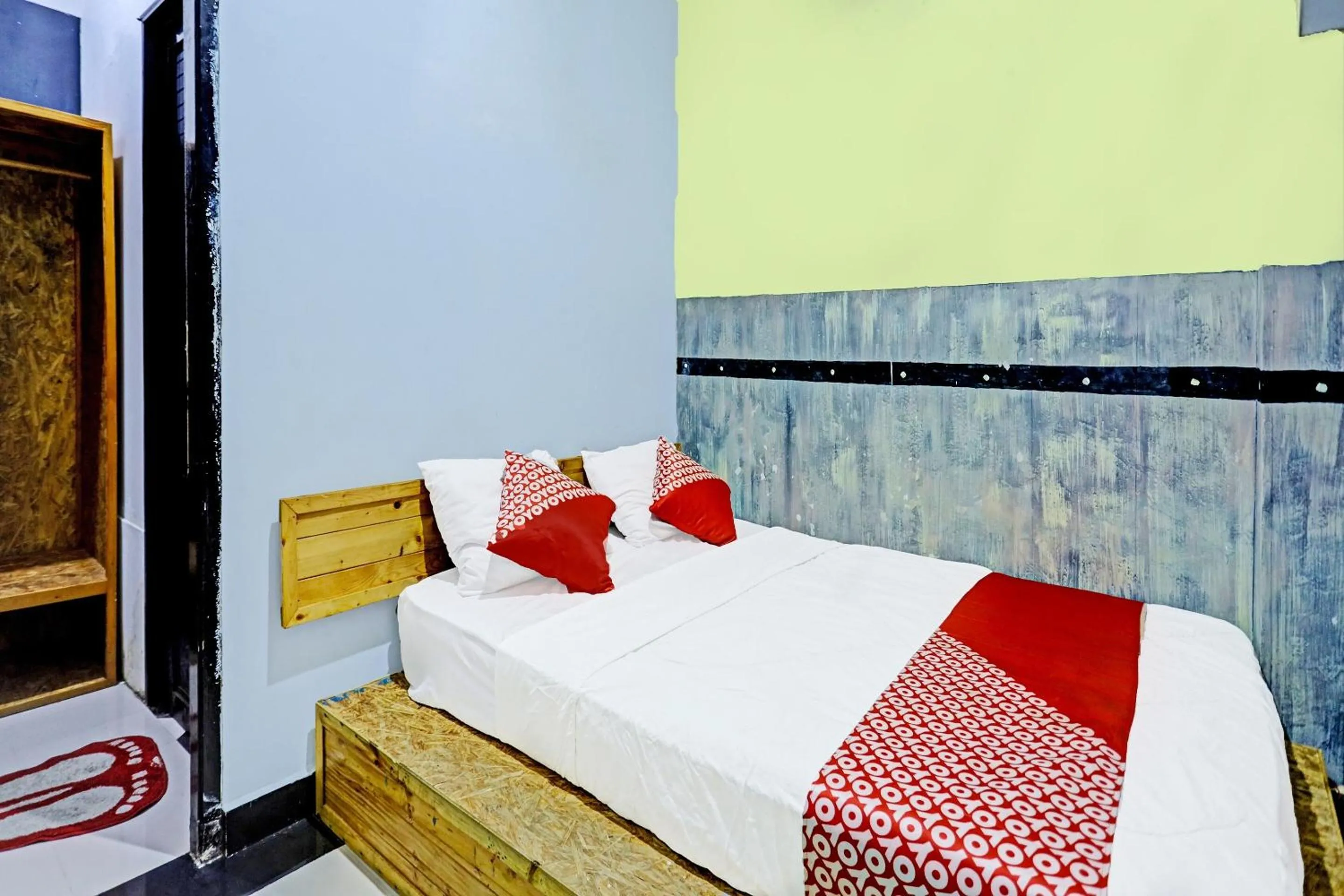 Bedroom, Bed in Hotel O Lia Stay Syariah