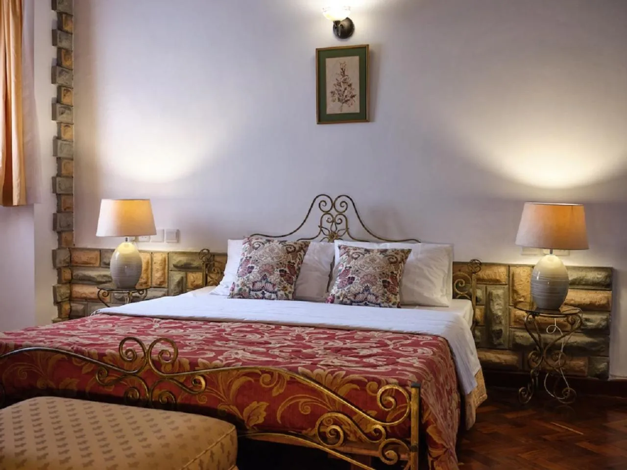 Property building, Bed in The Drexel House Kenya