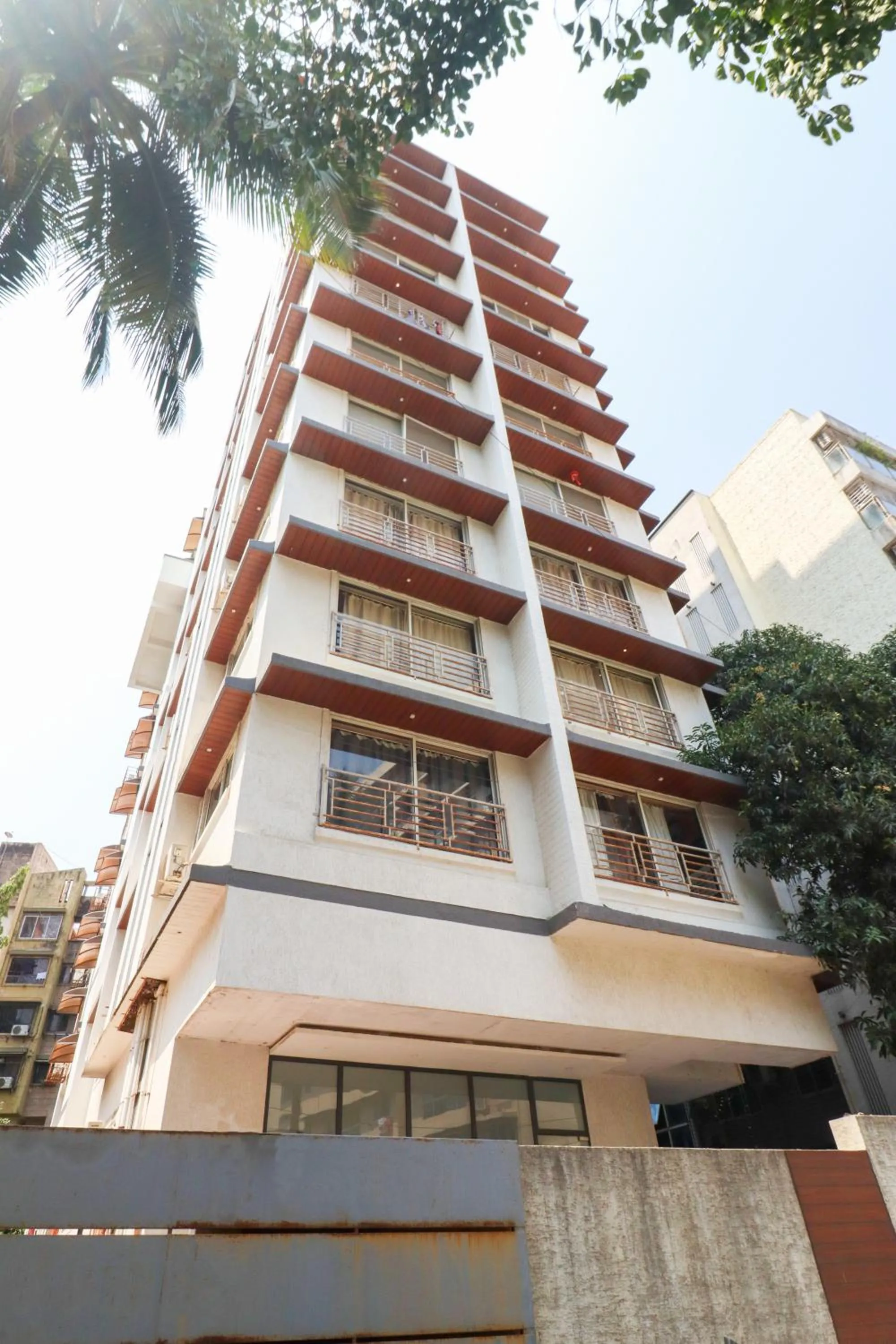 Pinaki Comfort Stay Vile Parle - Near Airport