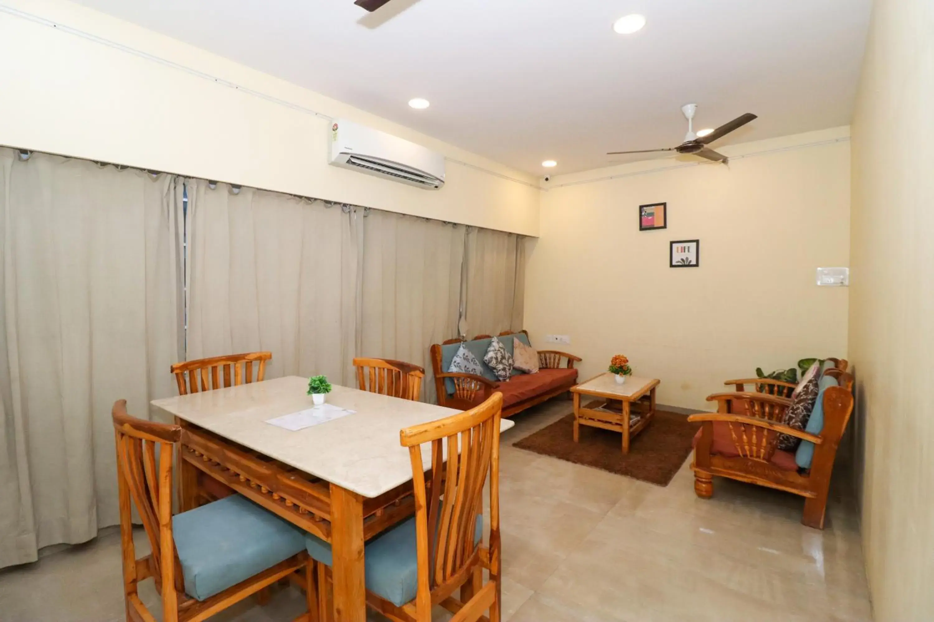 Family Suite in Pinaki Comfort Stay Vile Parle - Near Airport Family Suite in Pinaki Comfort Stay Vile Parle - Near Airport