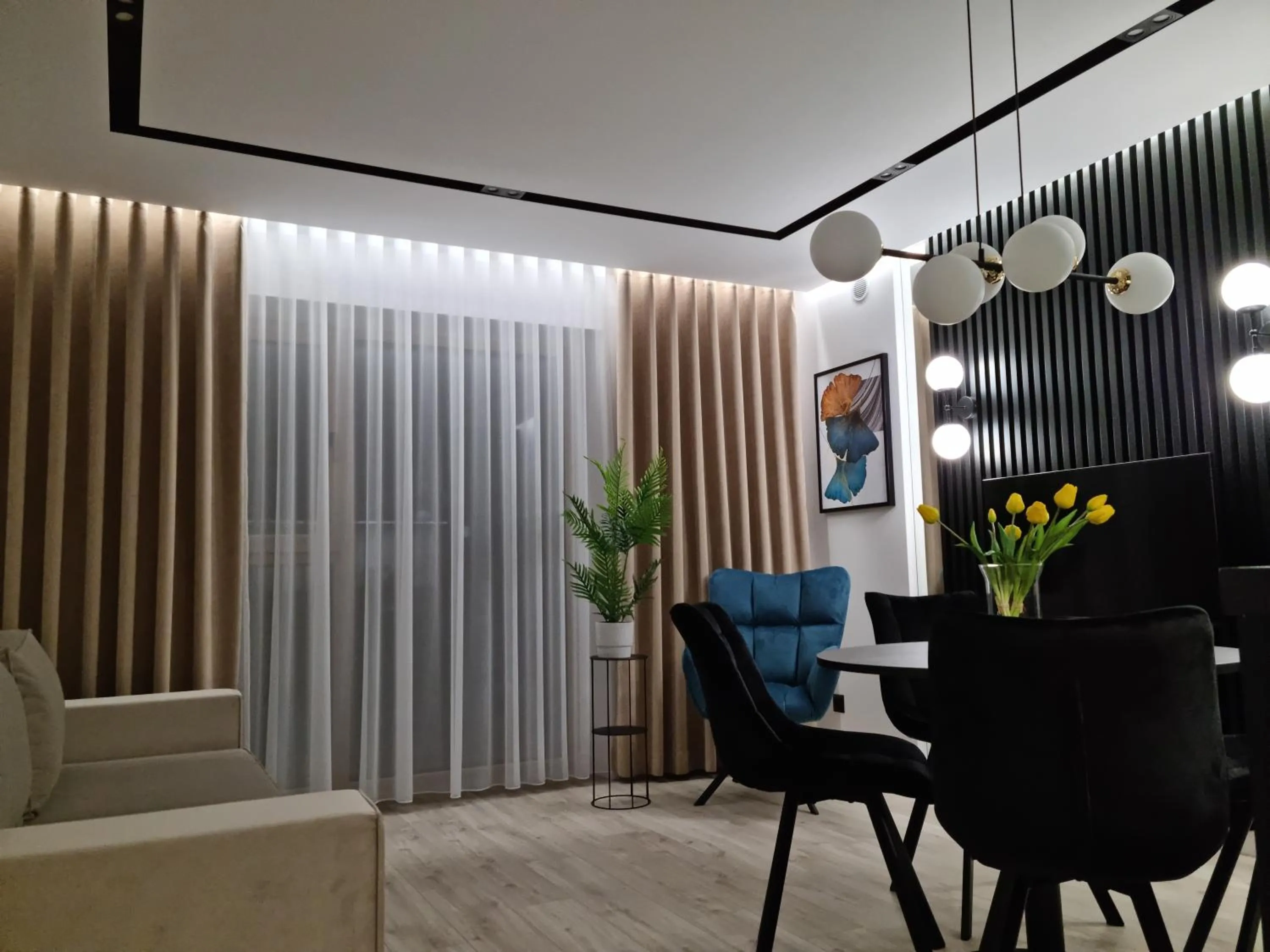 Living room in Lake Park