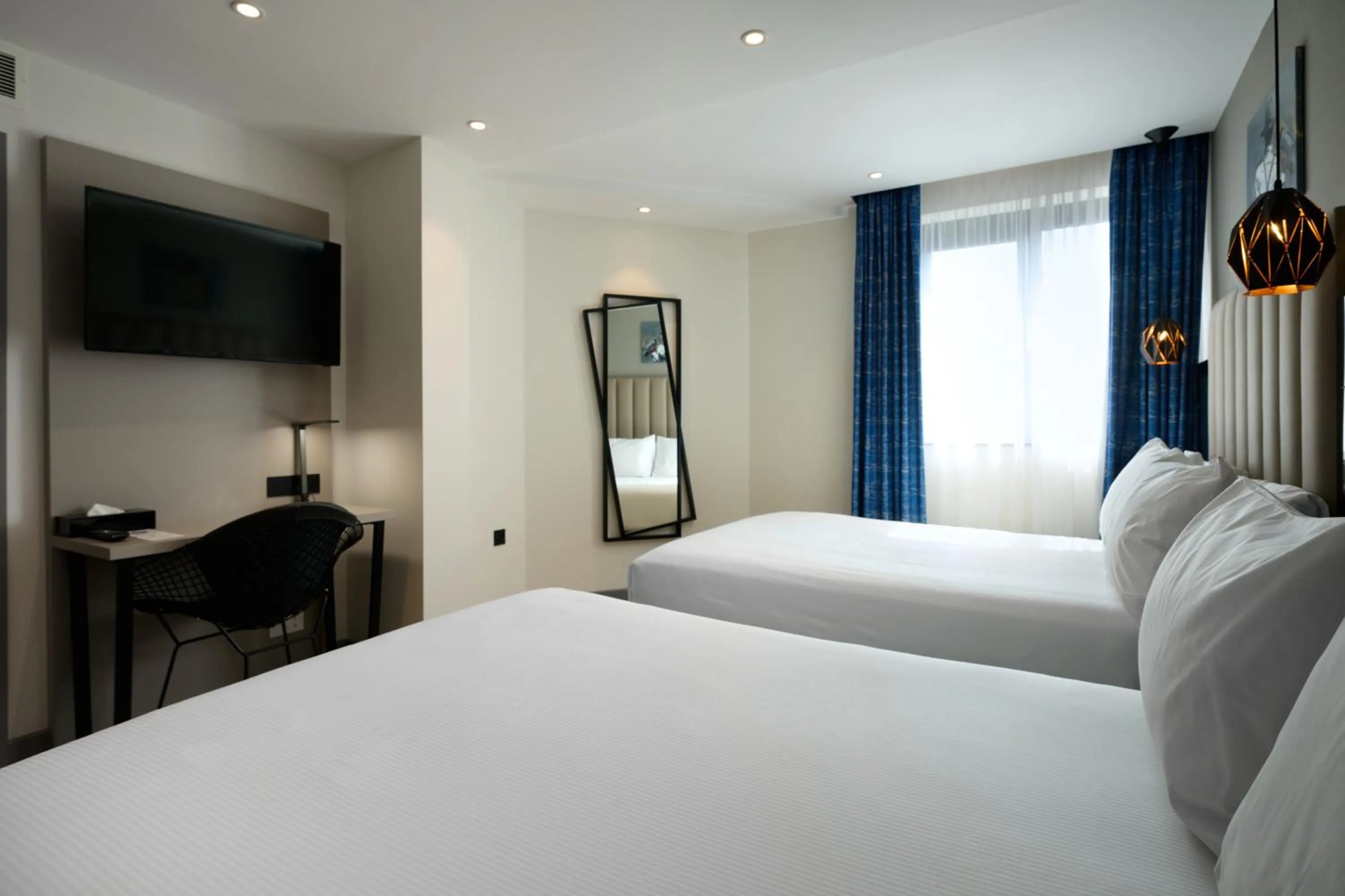 Bedroom, Bed in Spark by Hilton Luton