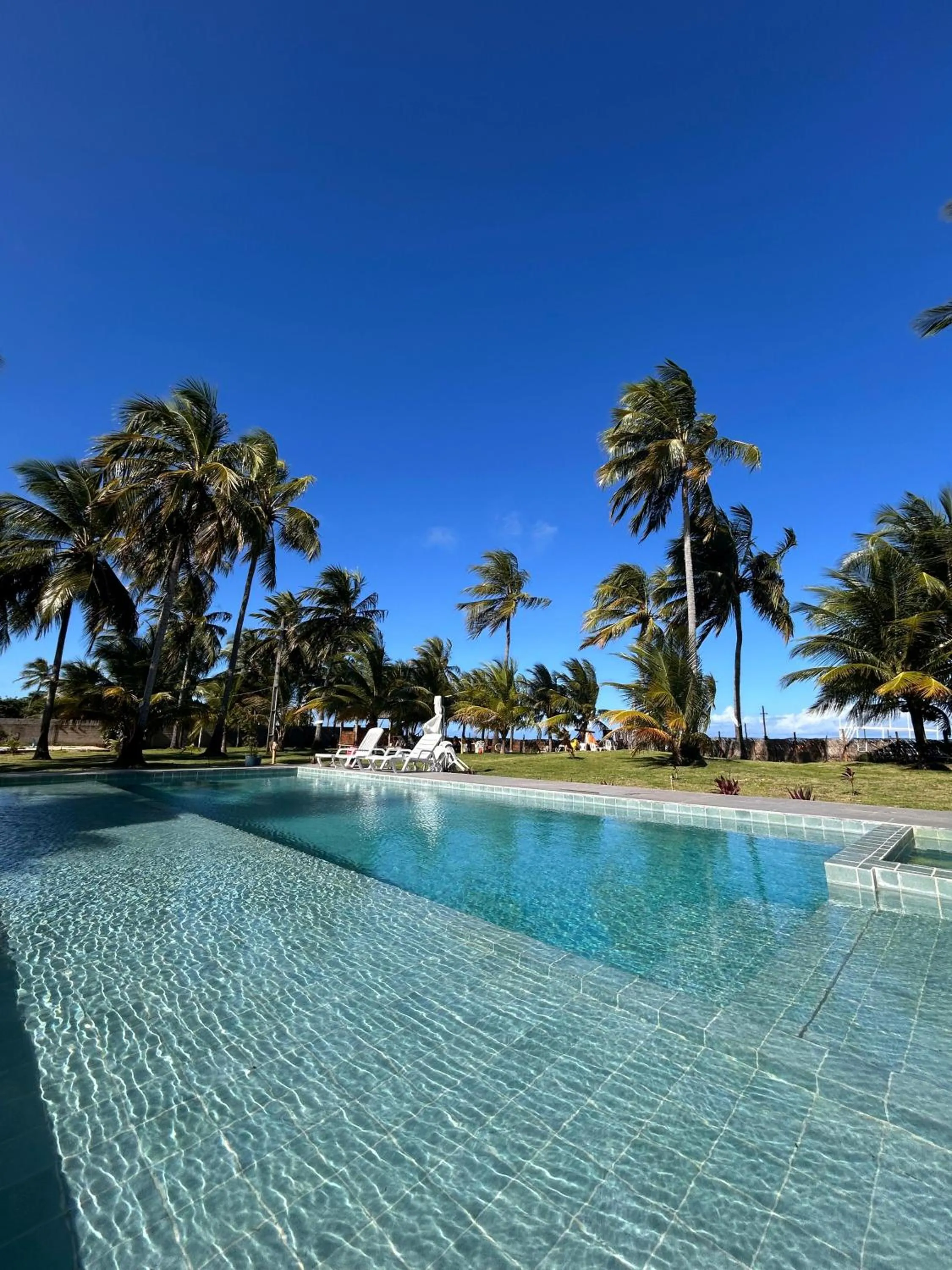 Swimming pool in Pousada e Restaurante Encanto das Águas