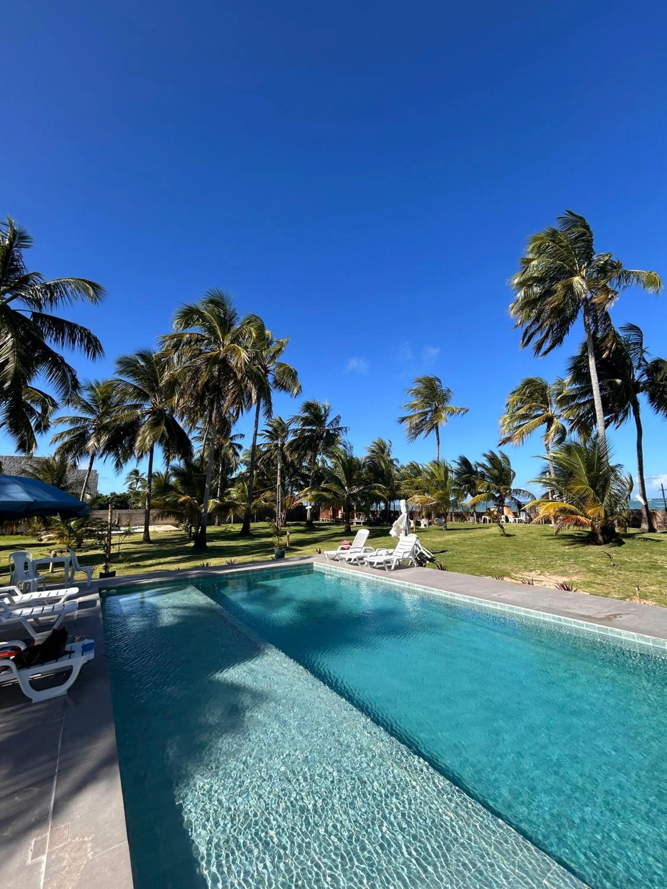 Swimming pool in Pousada e Restaurante Encanto das Águas