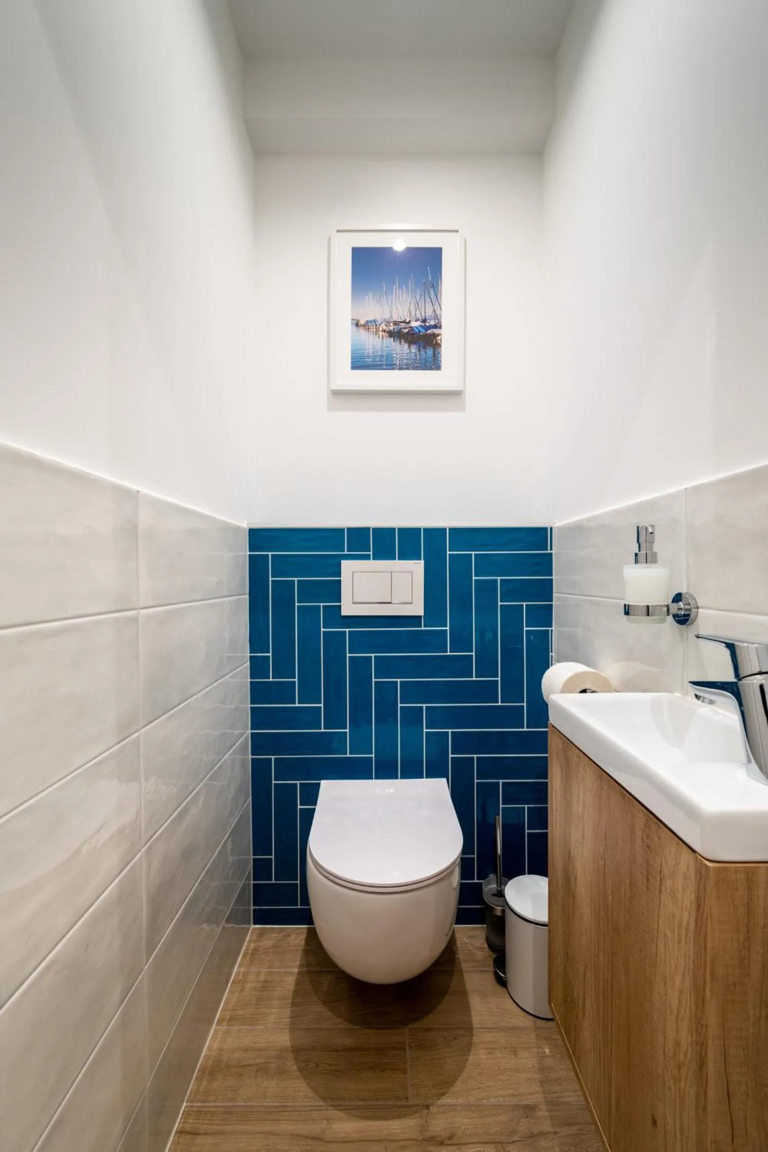 Toilet in Lake Spirit Boutique Apartments