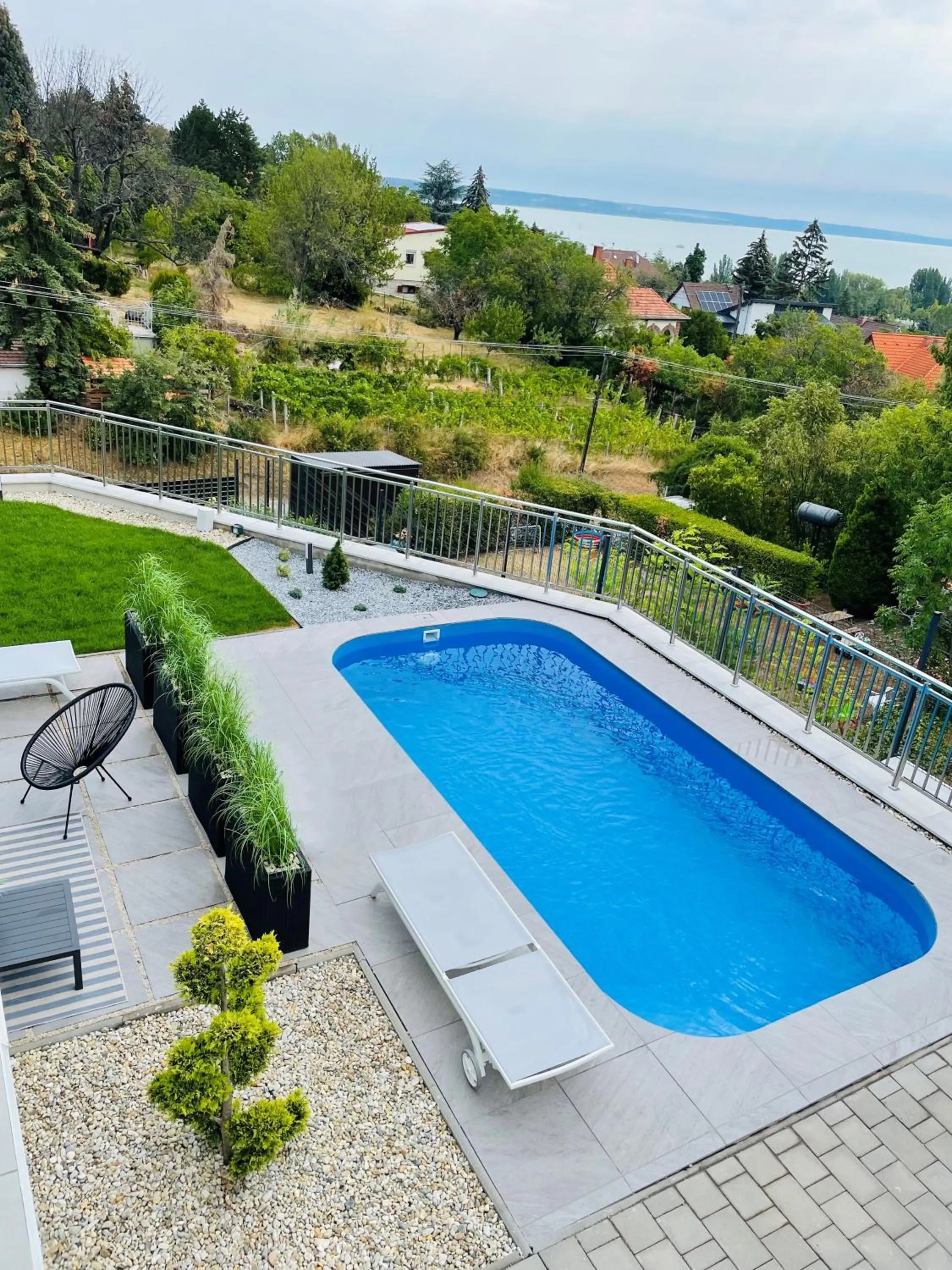 Summer in Lake Spirit Boutique Apartments