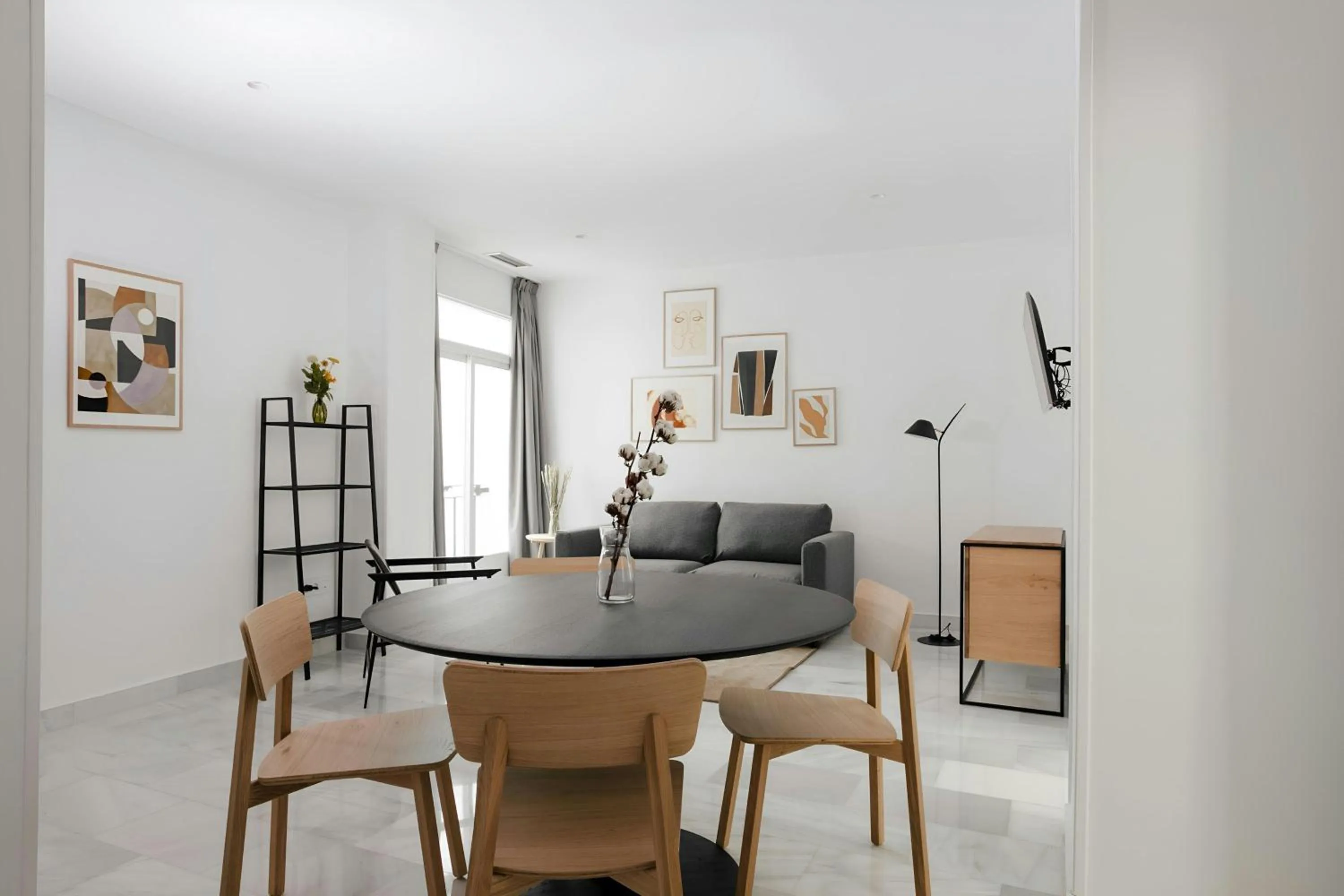 Photo of the whole room in Sonder by Marriott Bonvoy Santa Ana Apartments Las Letras