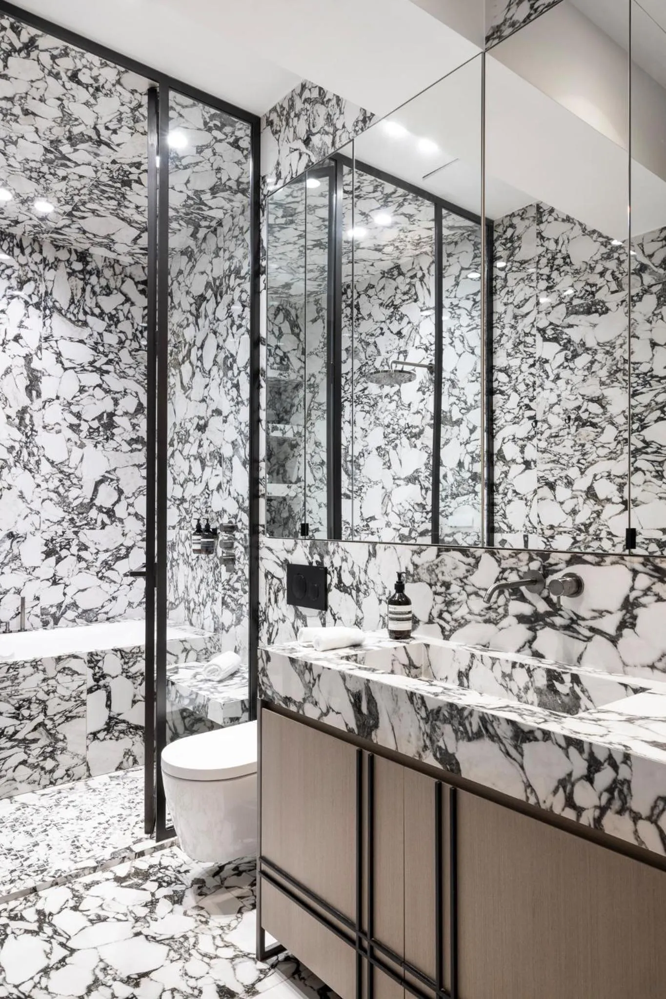 Shower in HIGHSTAY - Luxury Serviced Apartments - Louvre