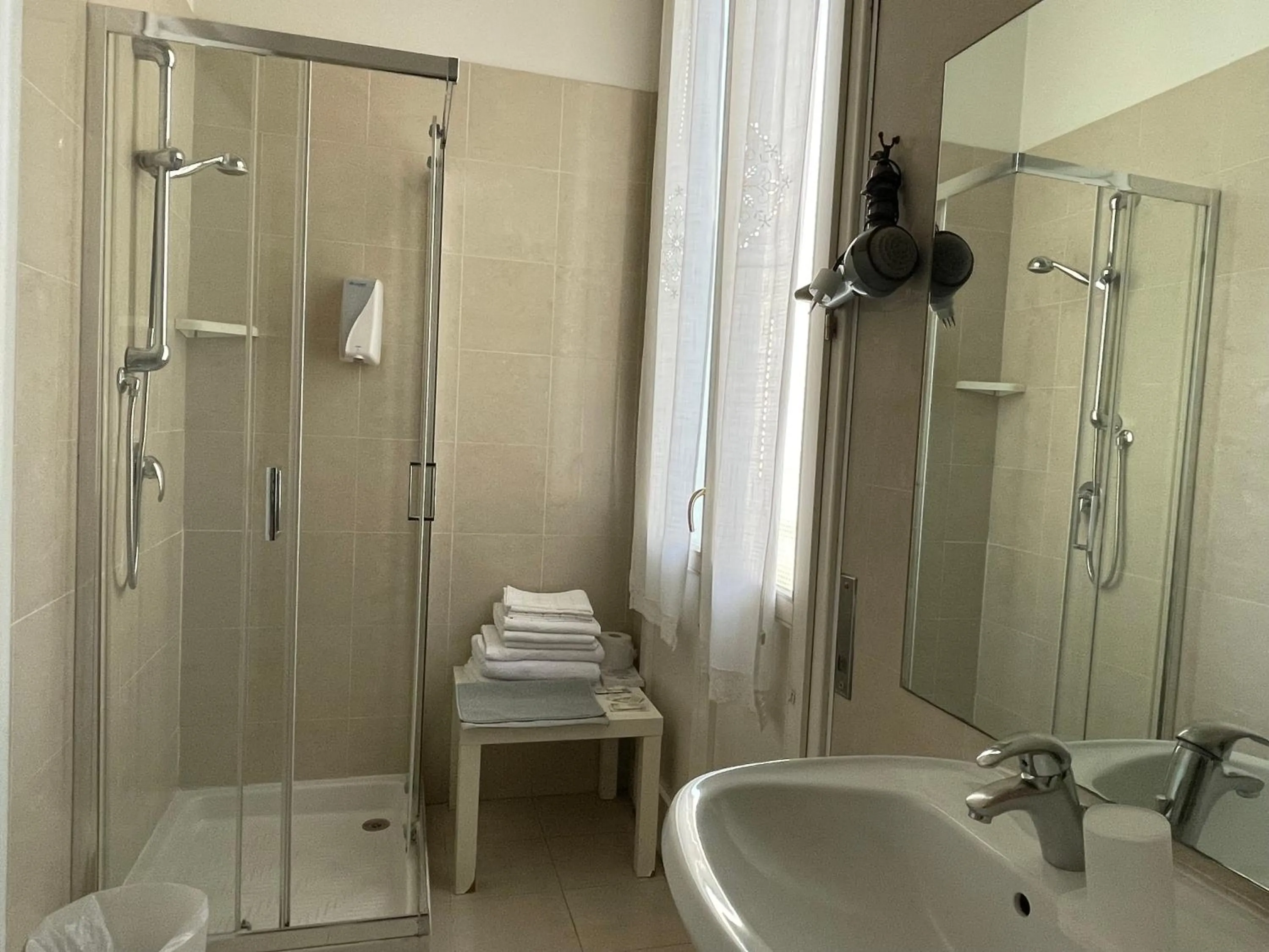 Shower in Alle Torri