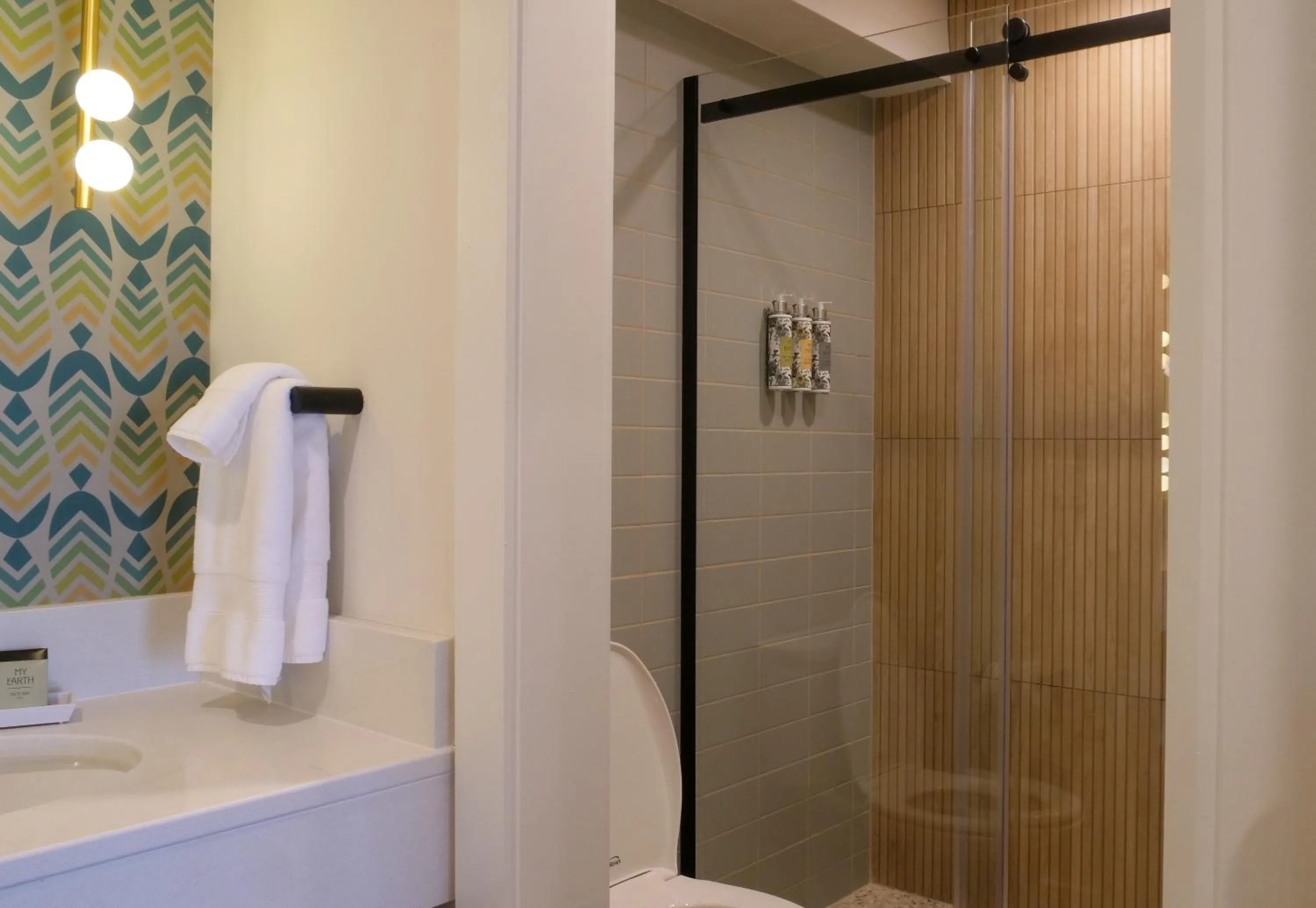 Bathroom in Oceaneer Hotel