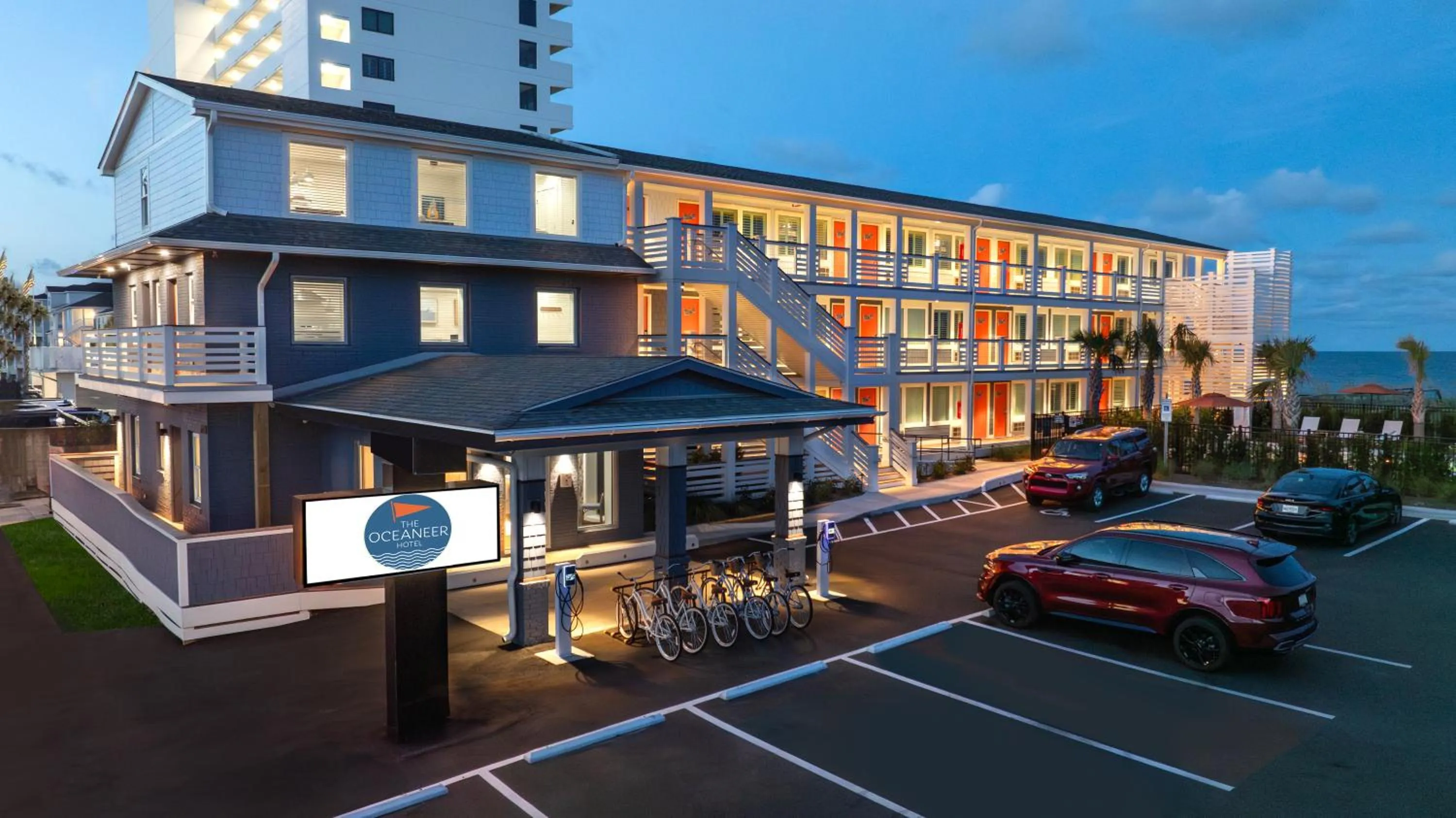 Night in Oceaneer Hotel