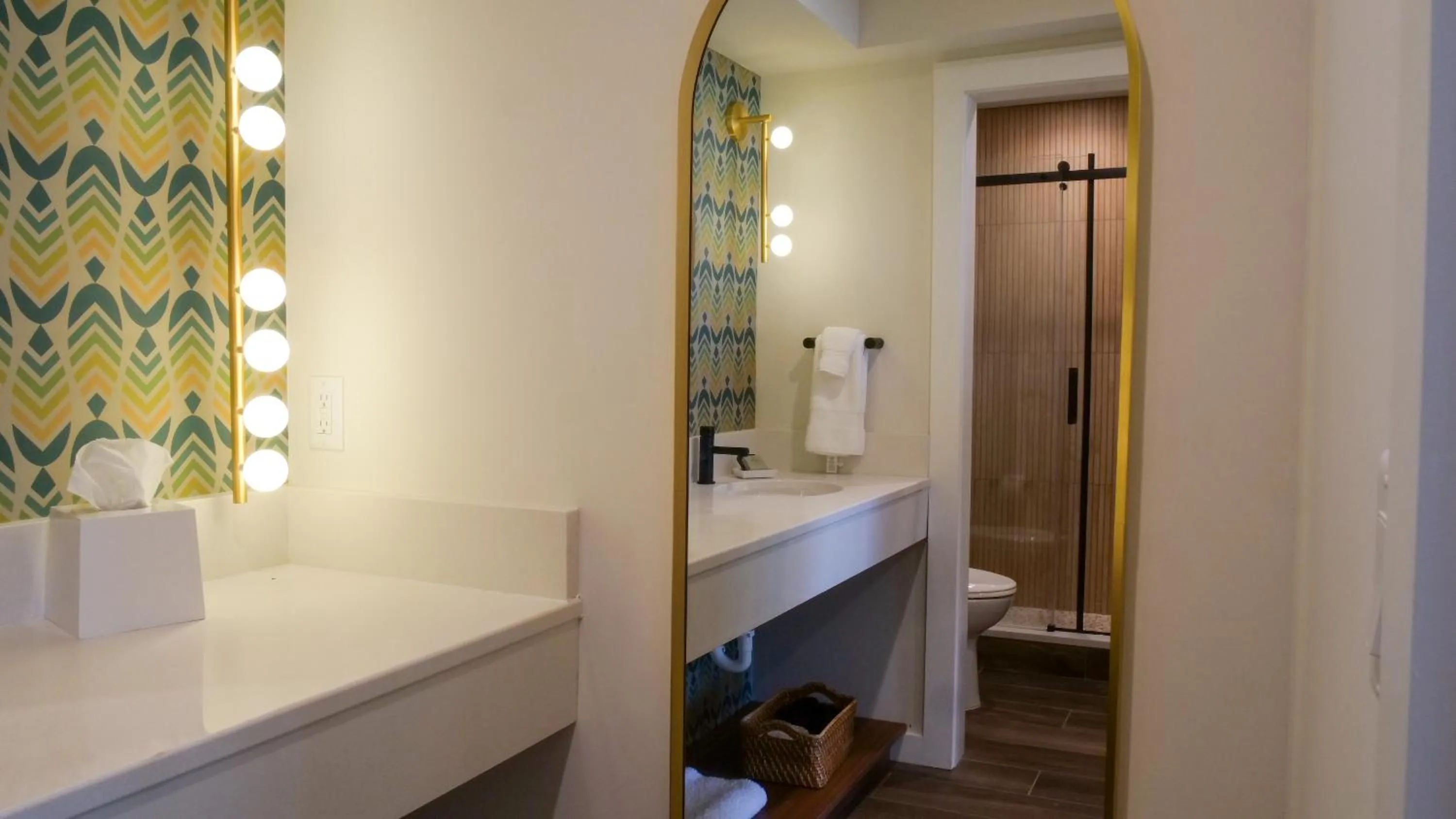 Bathroom in Oceaneer Hotel