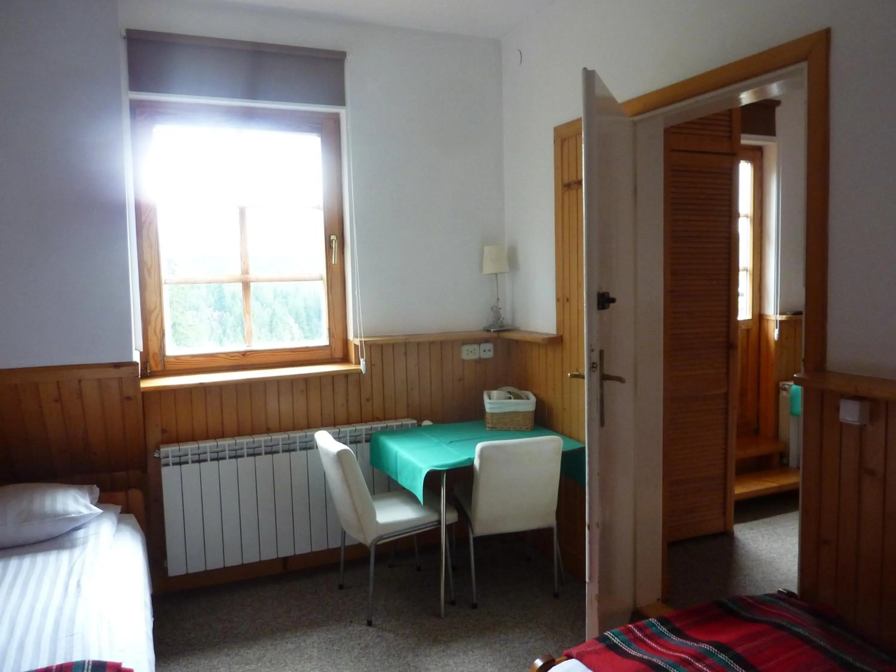 Photo of the whole room, Bed in Willa Litka