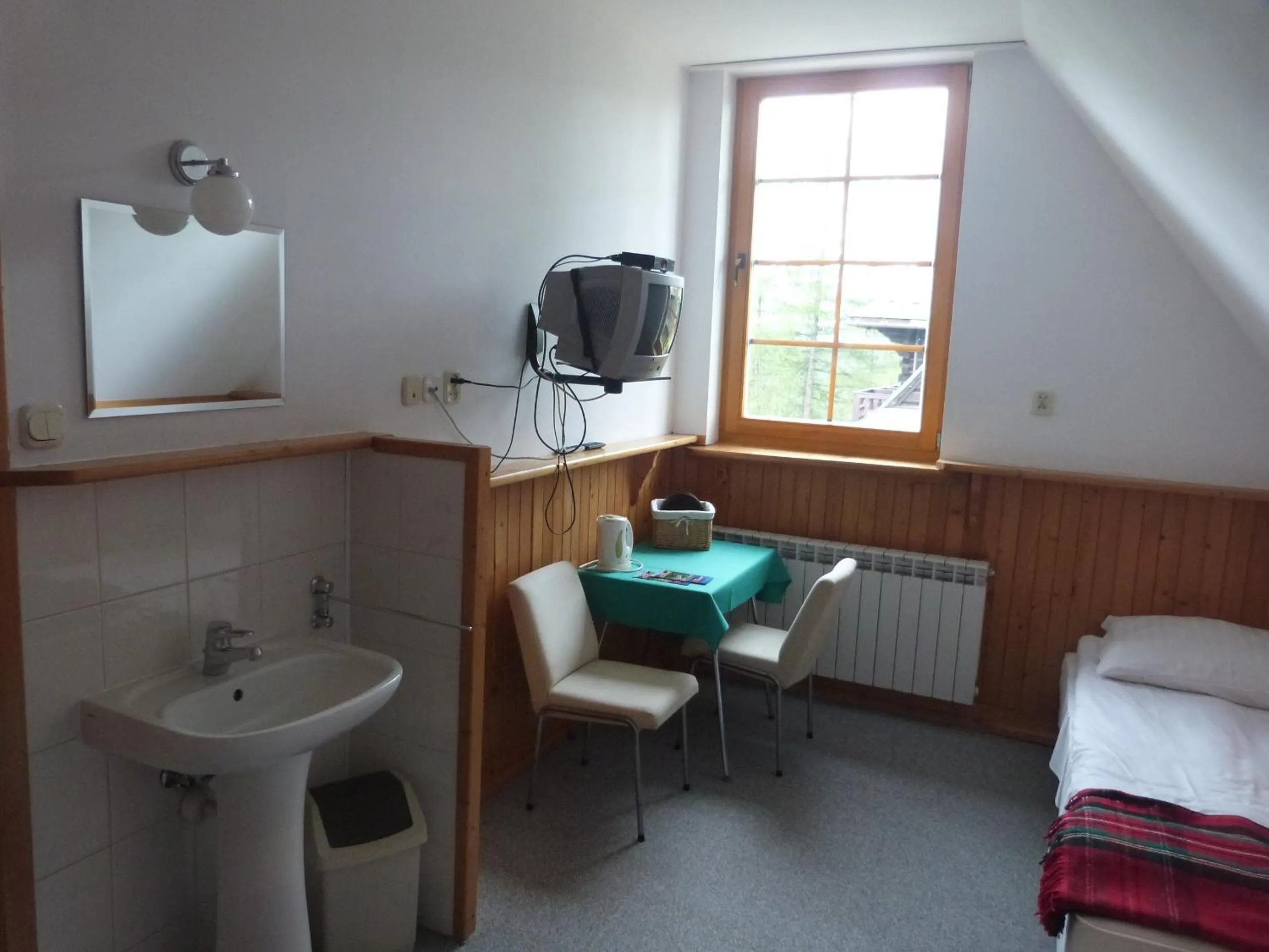 Photo of the whole room in Willa Litka