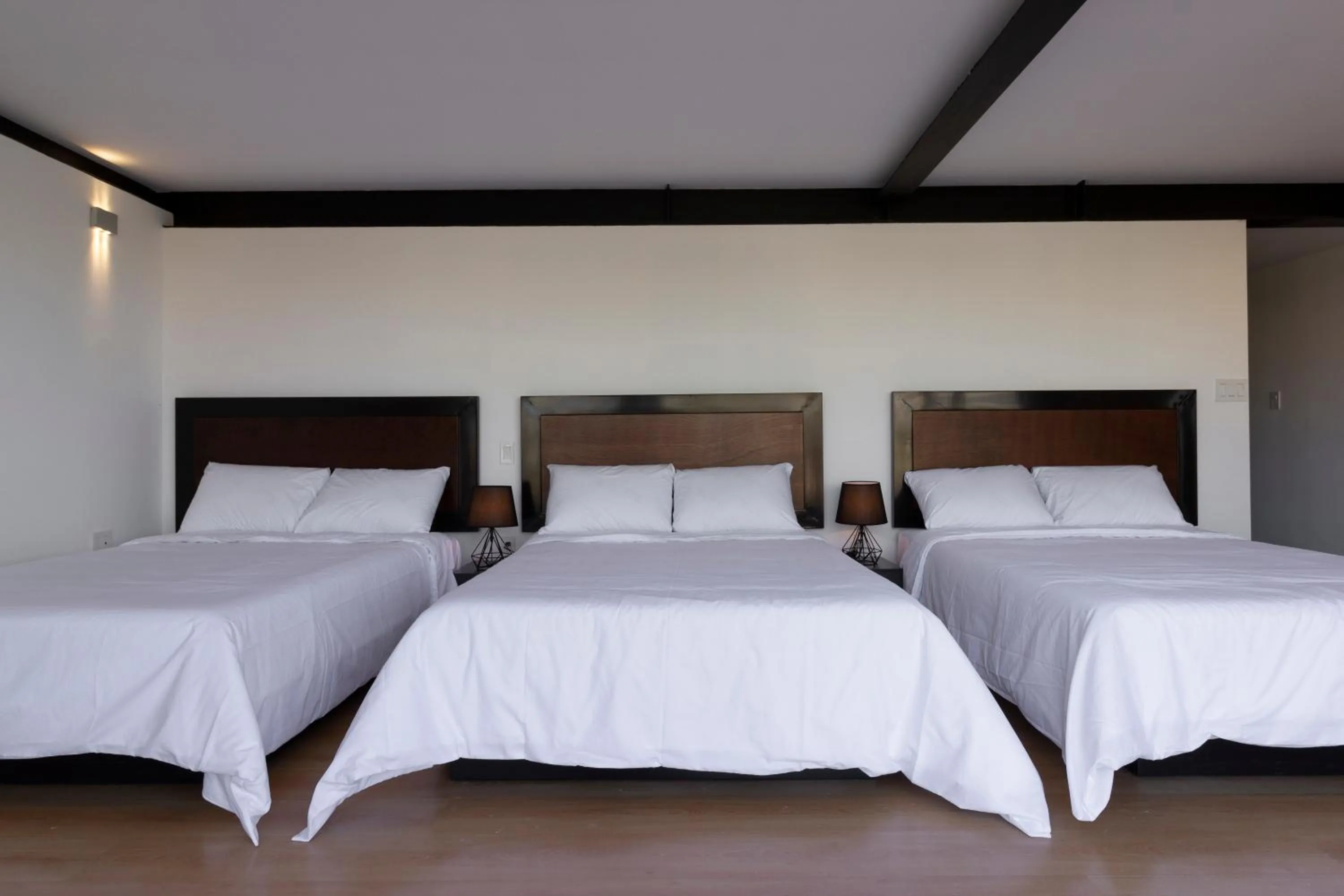 Photo of the whole room, Bed in El Doce by HomiRent