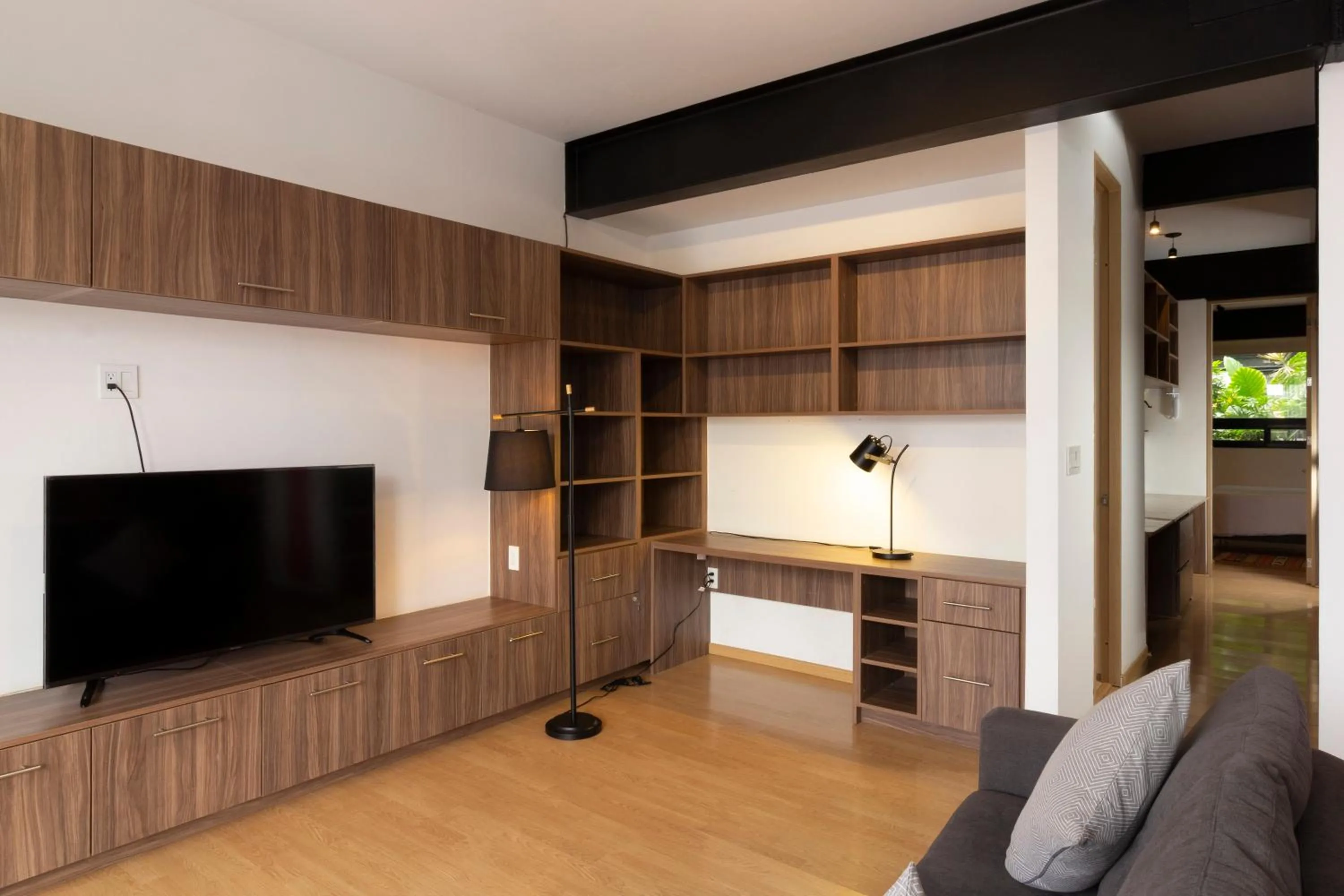 Living room in El Doce by HomiRent