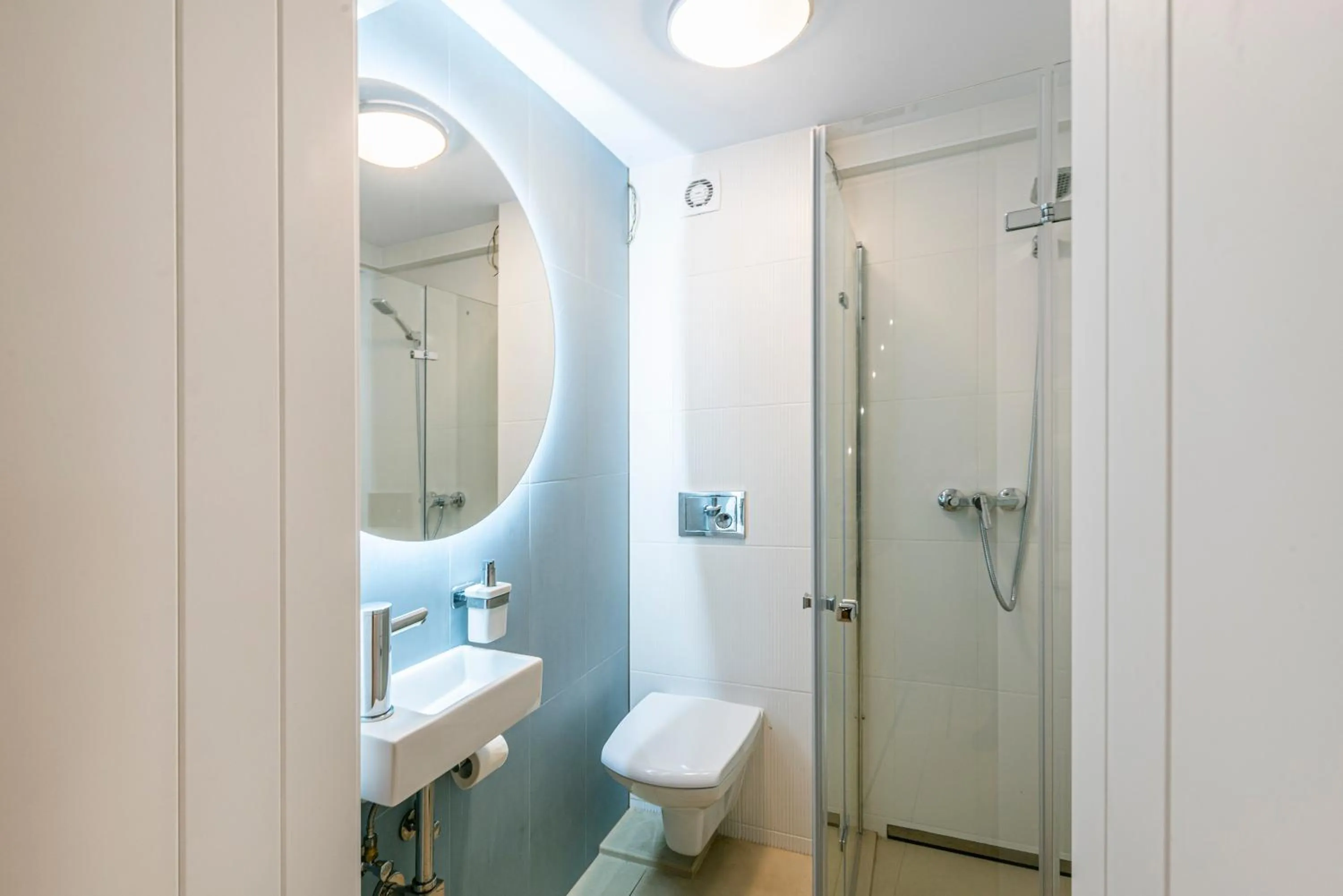 Shower in Willa Albatros Happy Hours