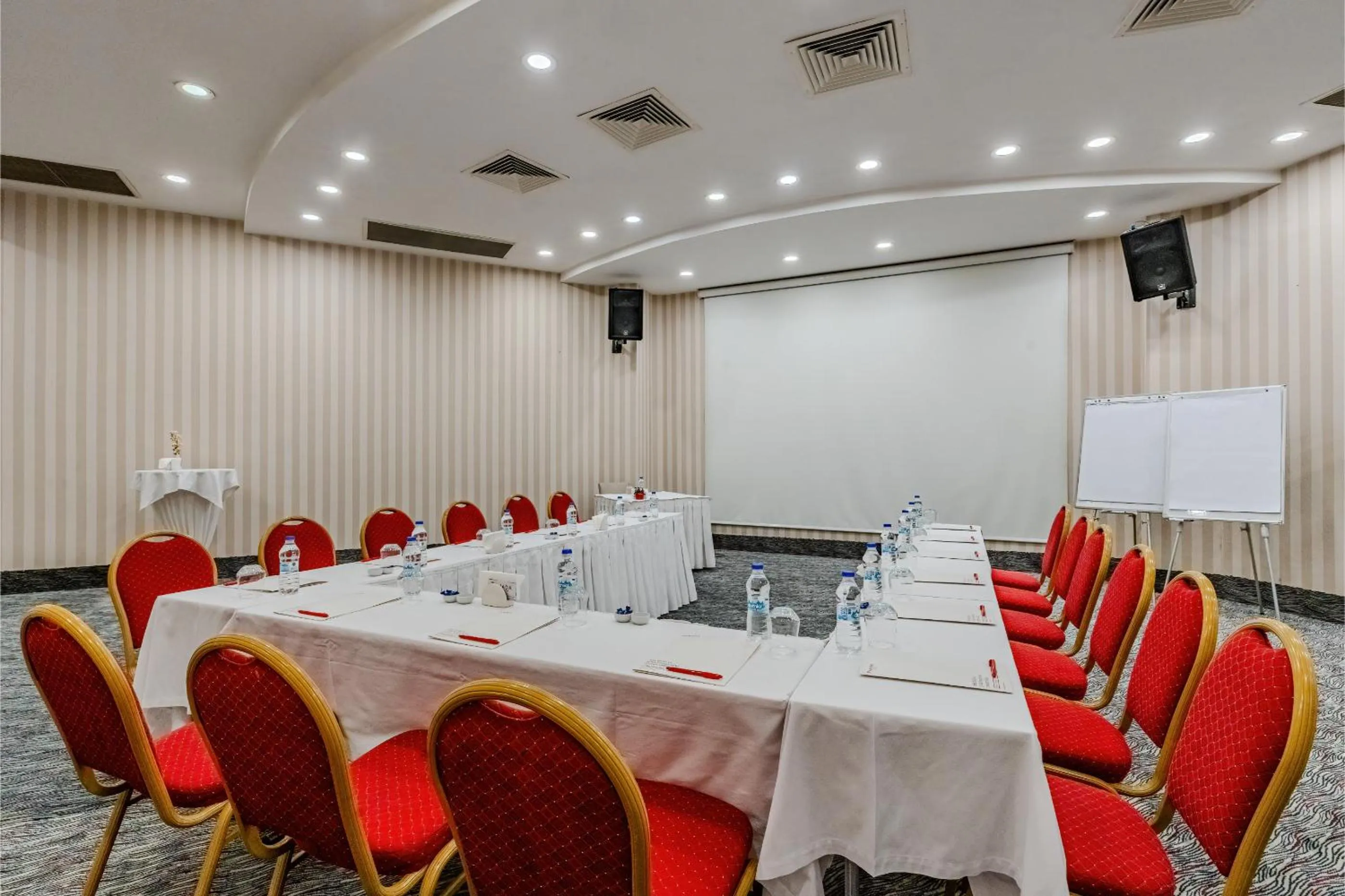 Meeting/conference room in Ramada Plaza By Wyndham Izmir