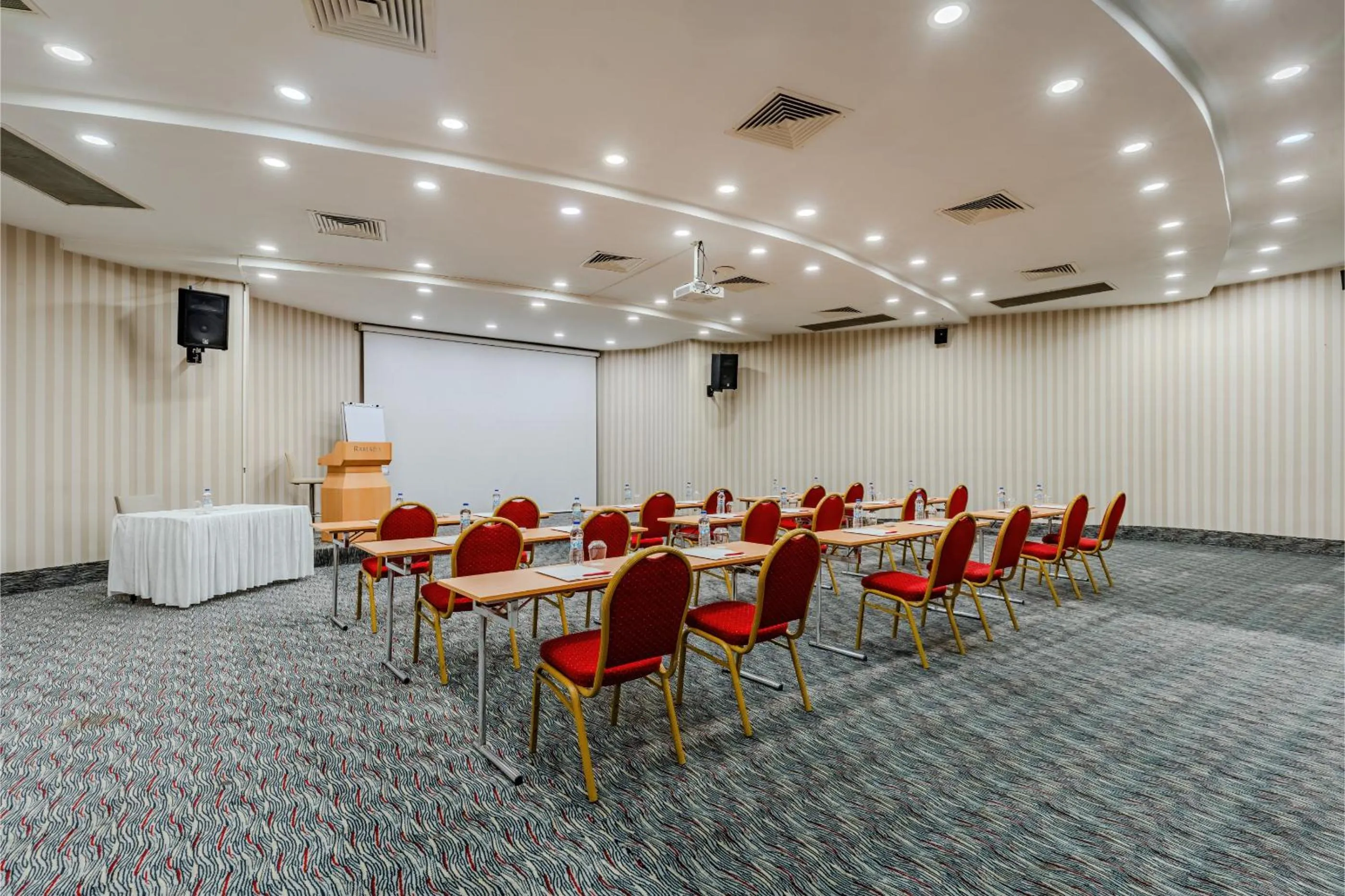 Meeting/conference room in Ramada Plaza By Wyndham Izmir