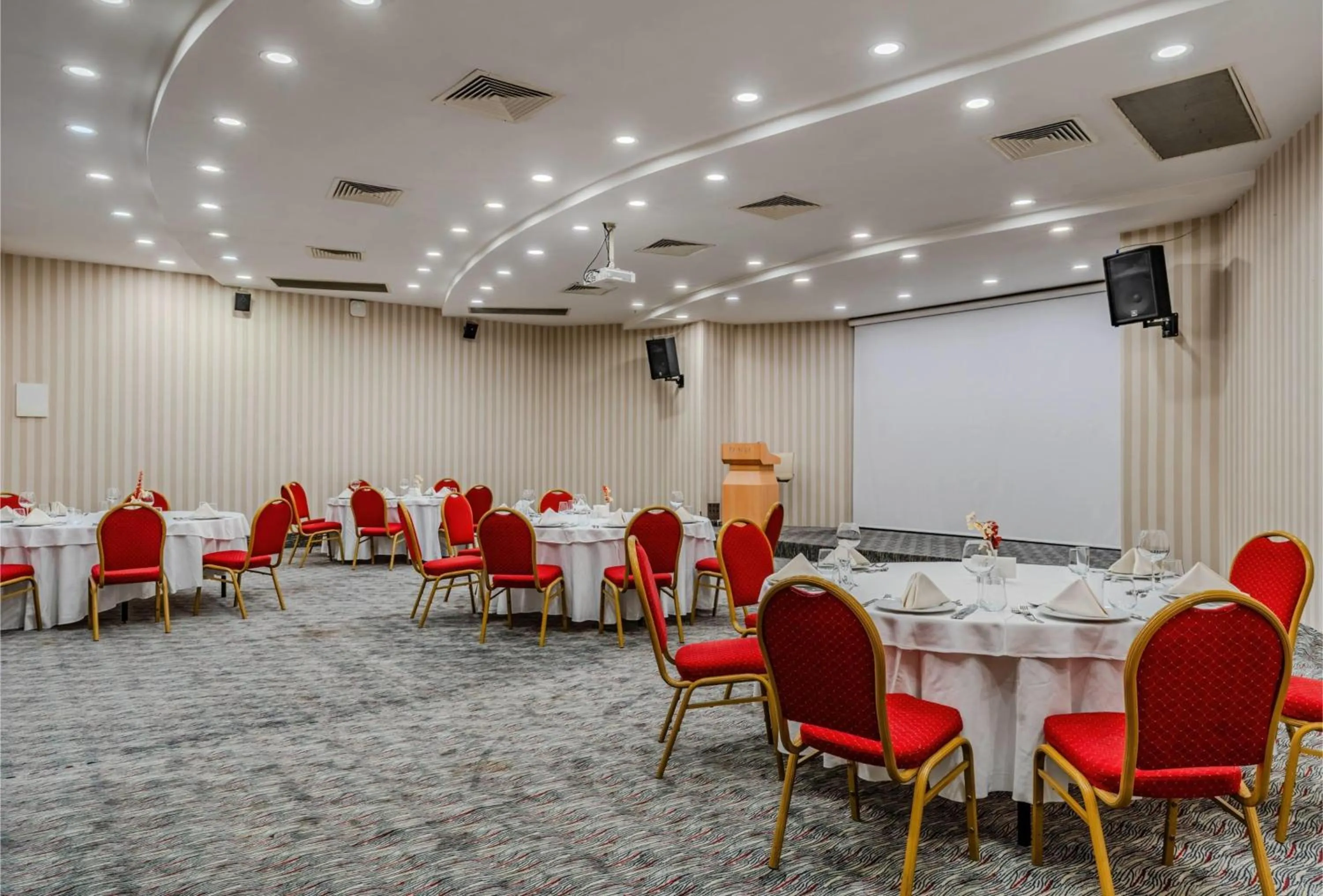 Meeting/conference room in Ramada Plaza By Wyndham Izmir