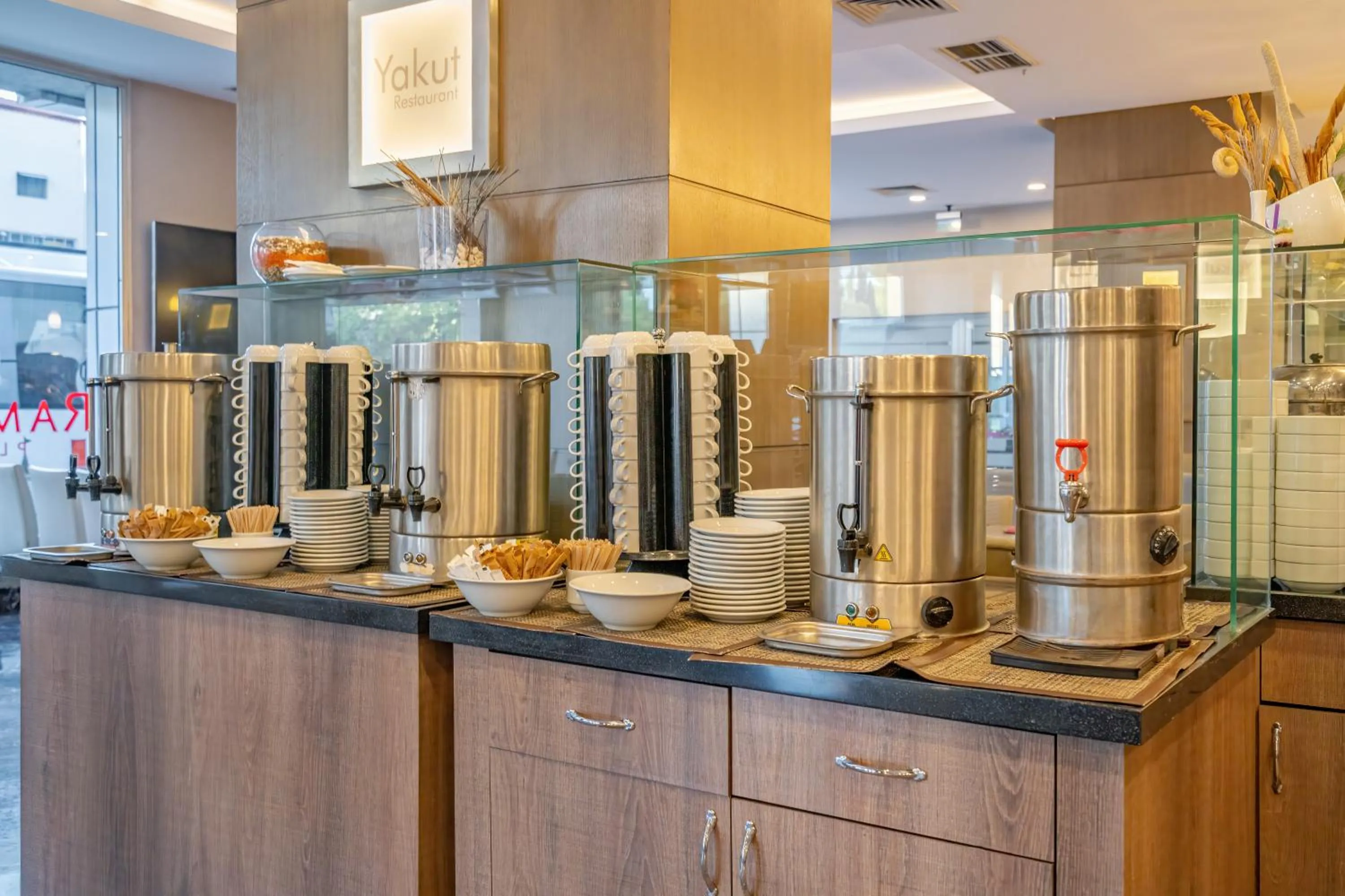 Coffee/tea facilities in Ramada Plaza By Wyndham Izmir