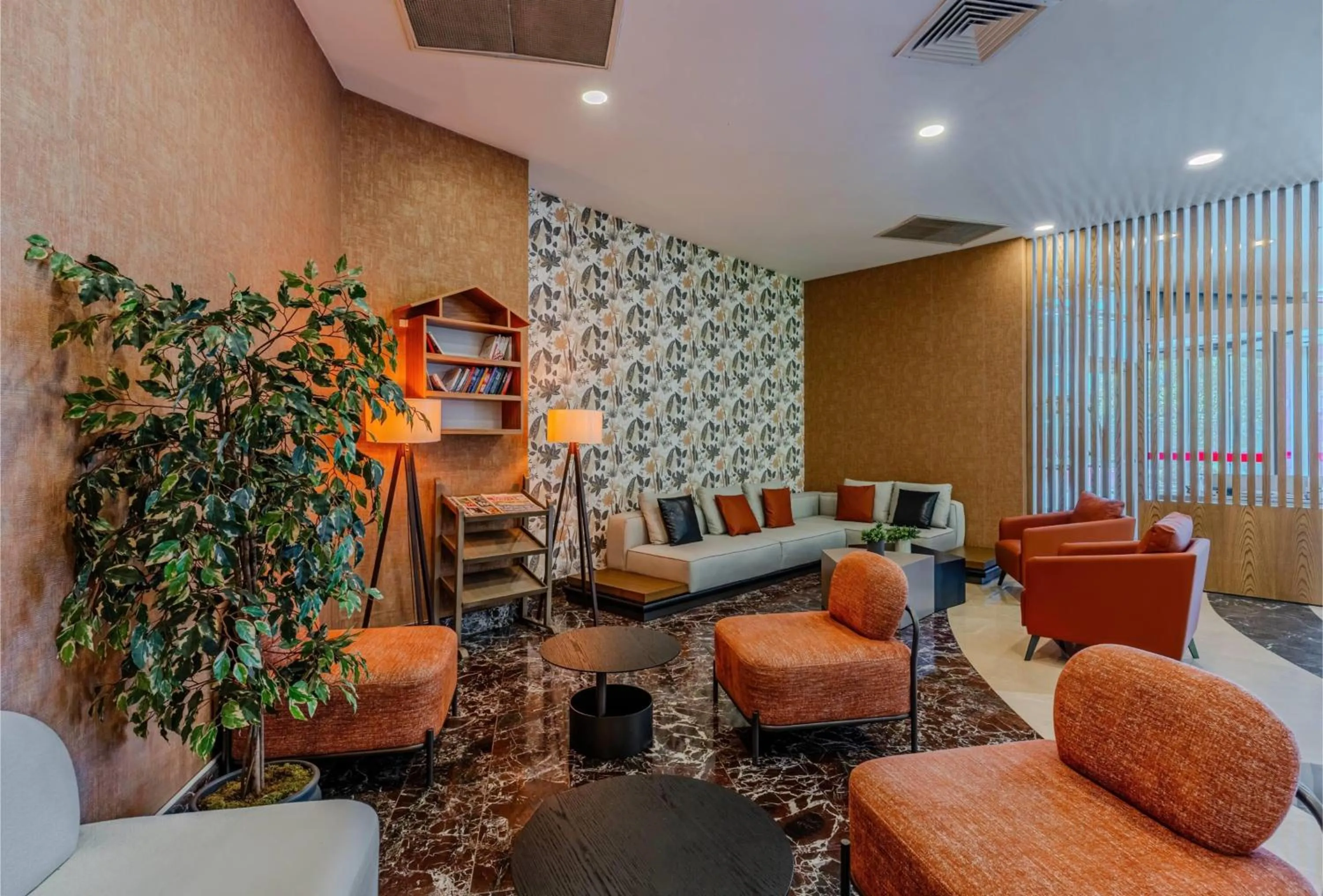 Lobby or reception in Ramada Plaza By Wyndham Izmir