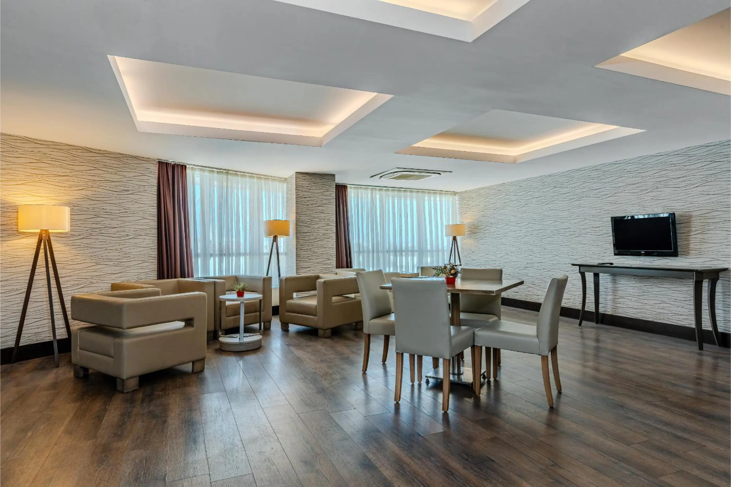 Meeting/conference room in Ramada Plaza By Wyndham Izmir