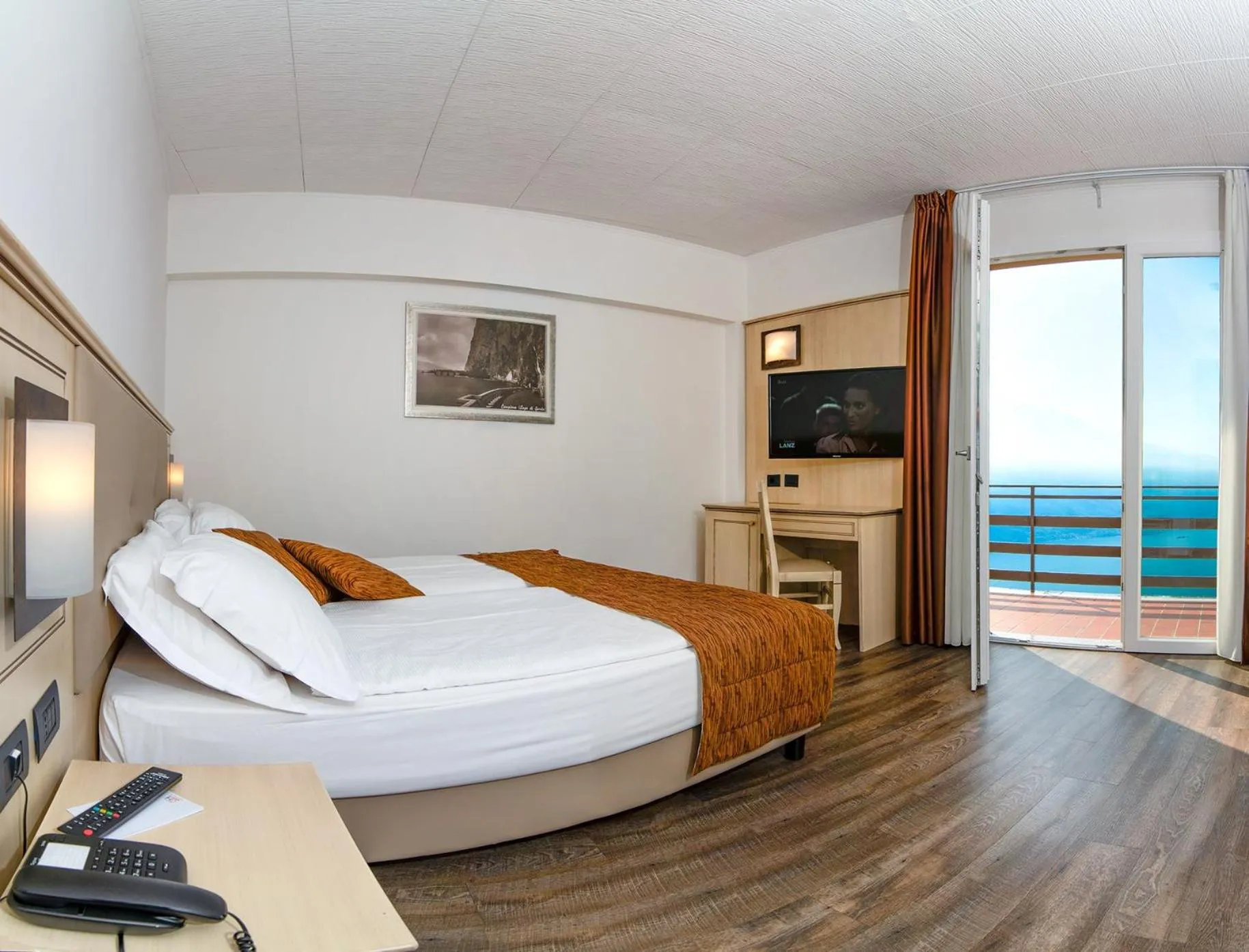 Photo of the whole room, Bed in Hotel Le Balze - Aktiv & Wellness