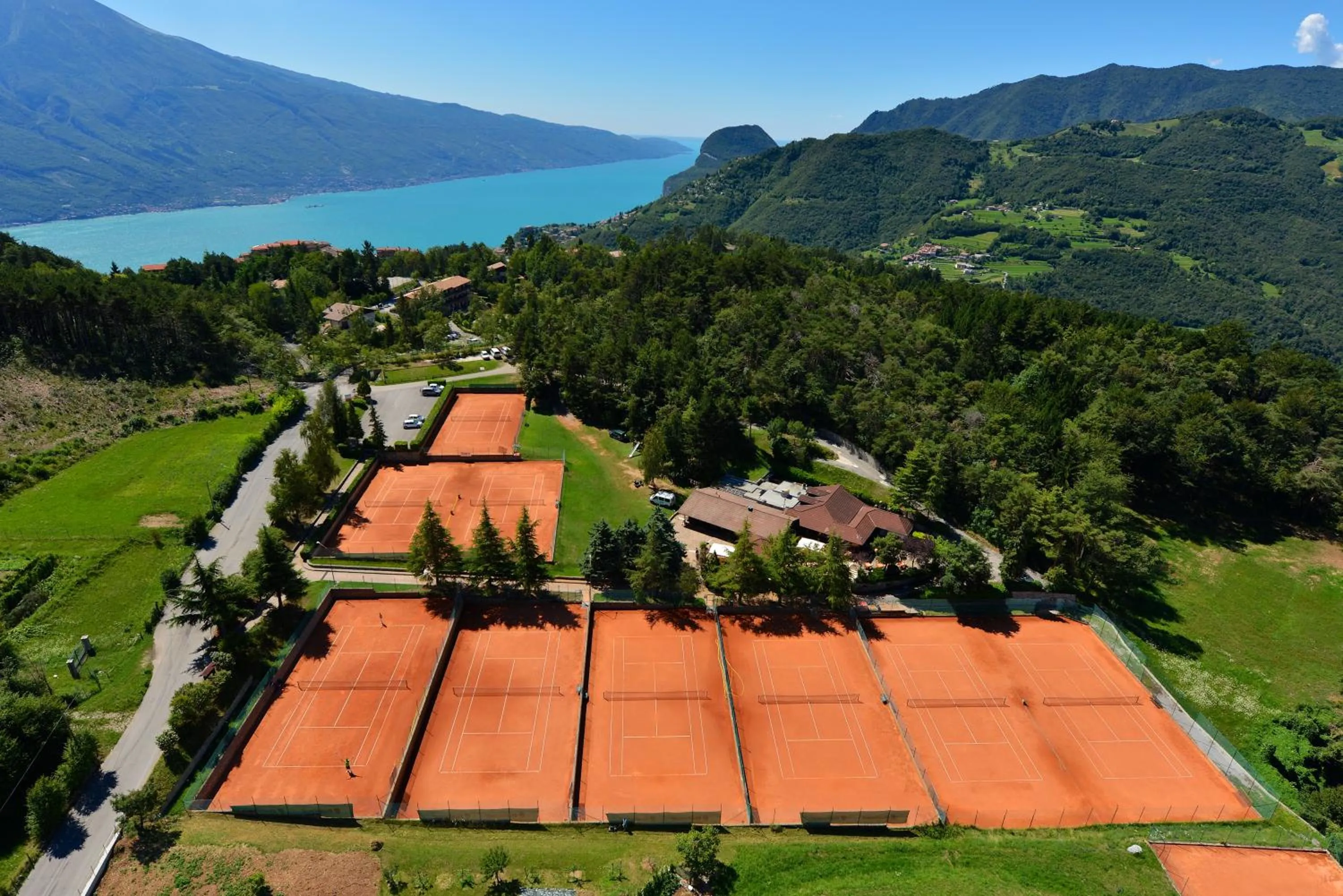 Tennis court in Hotel Le Balze - Aktiv & Wellness