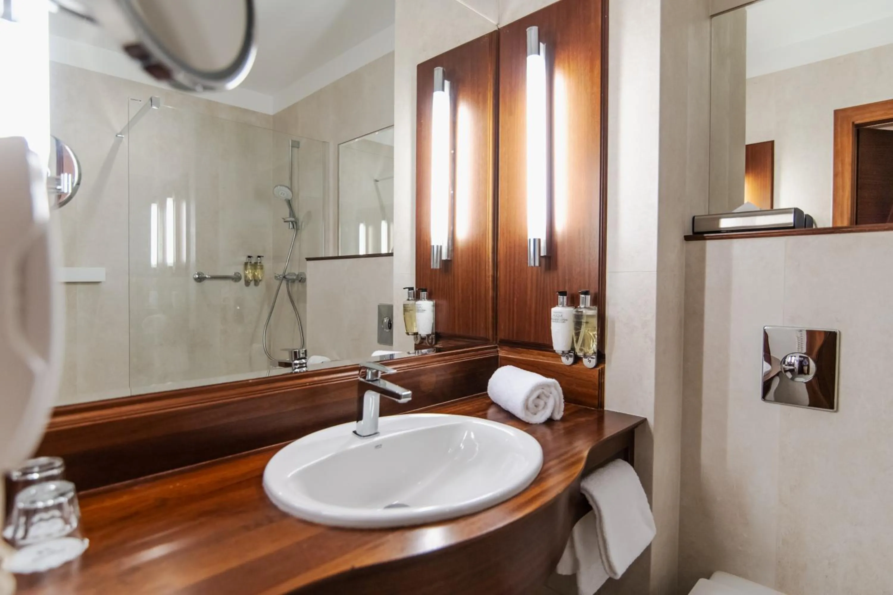 Bathroom in Hotel Haffner Resort & Spa - Destigo Hotels