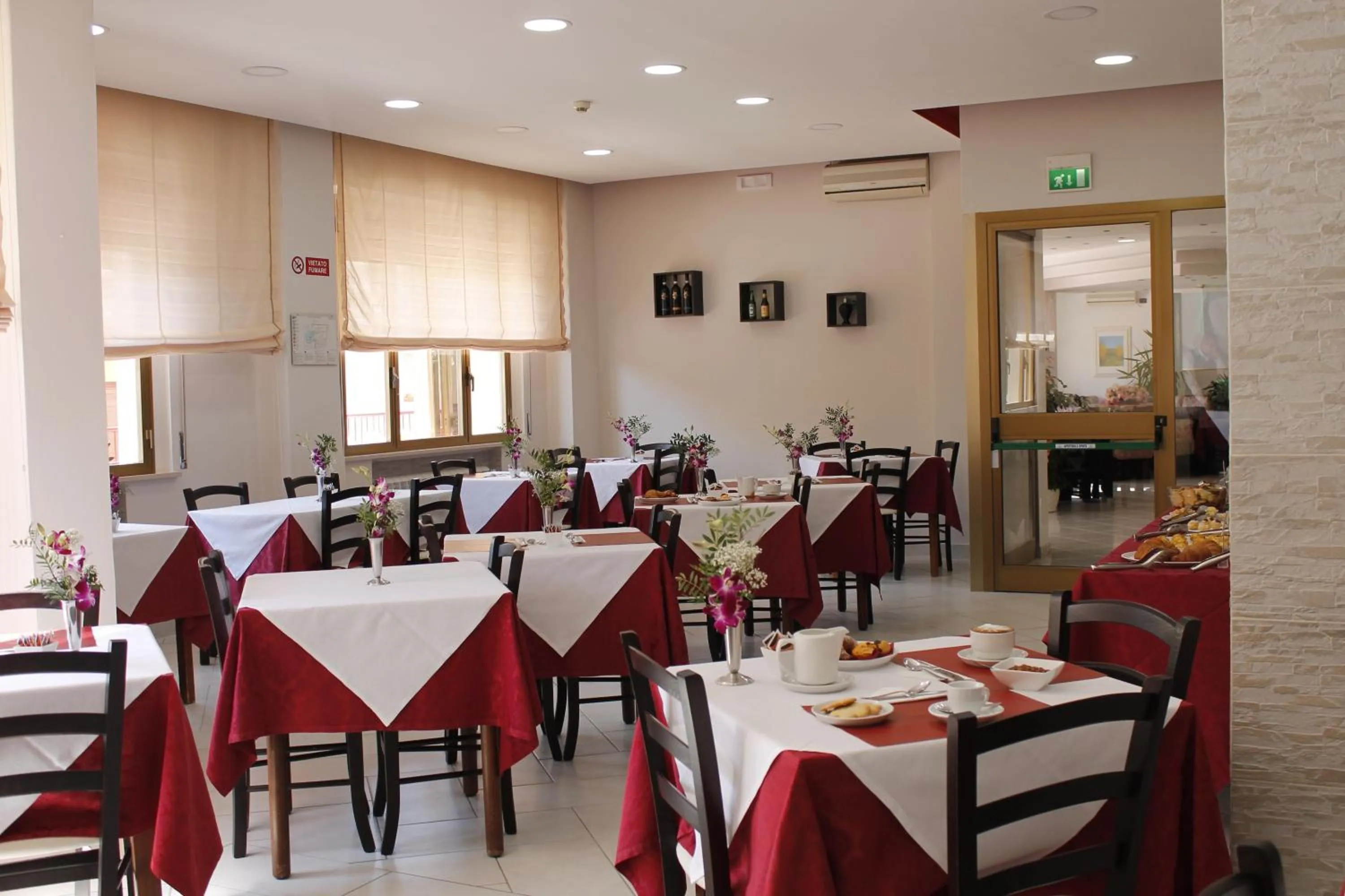 Restaurant/places to eat in Santa Caterina Hotel & Bike