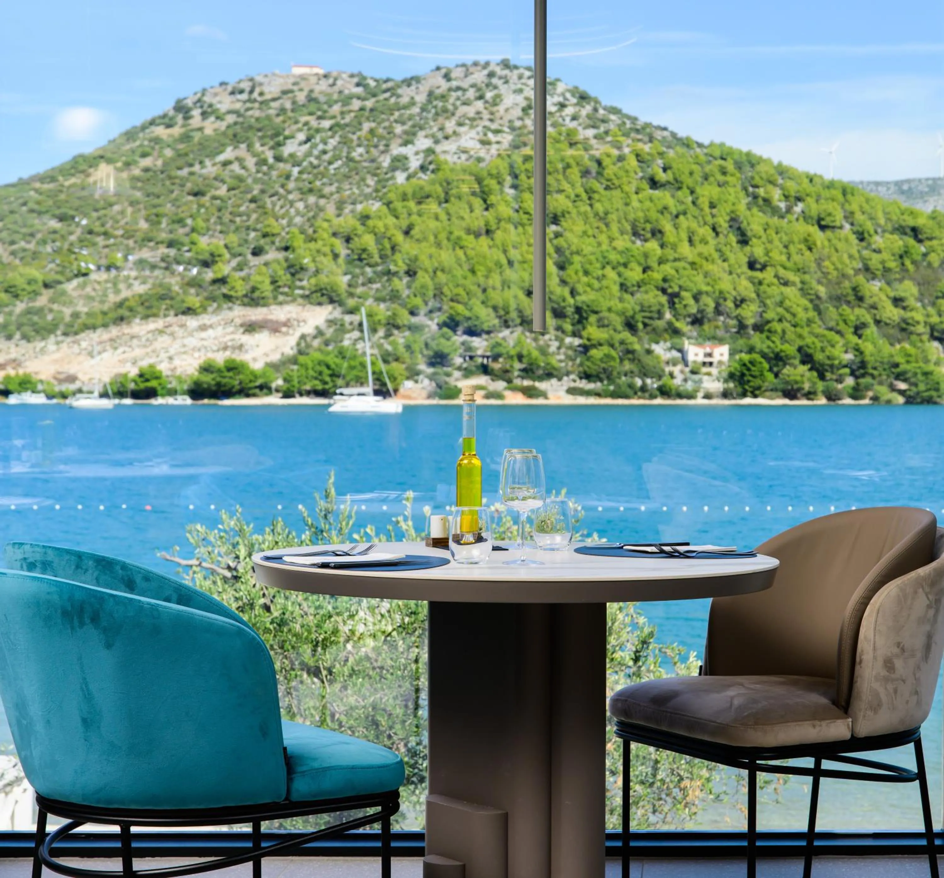 Restaurant/places to eat in Marinus Beach Hotel