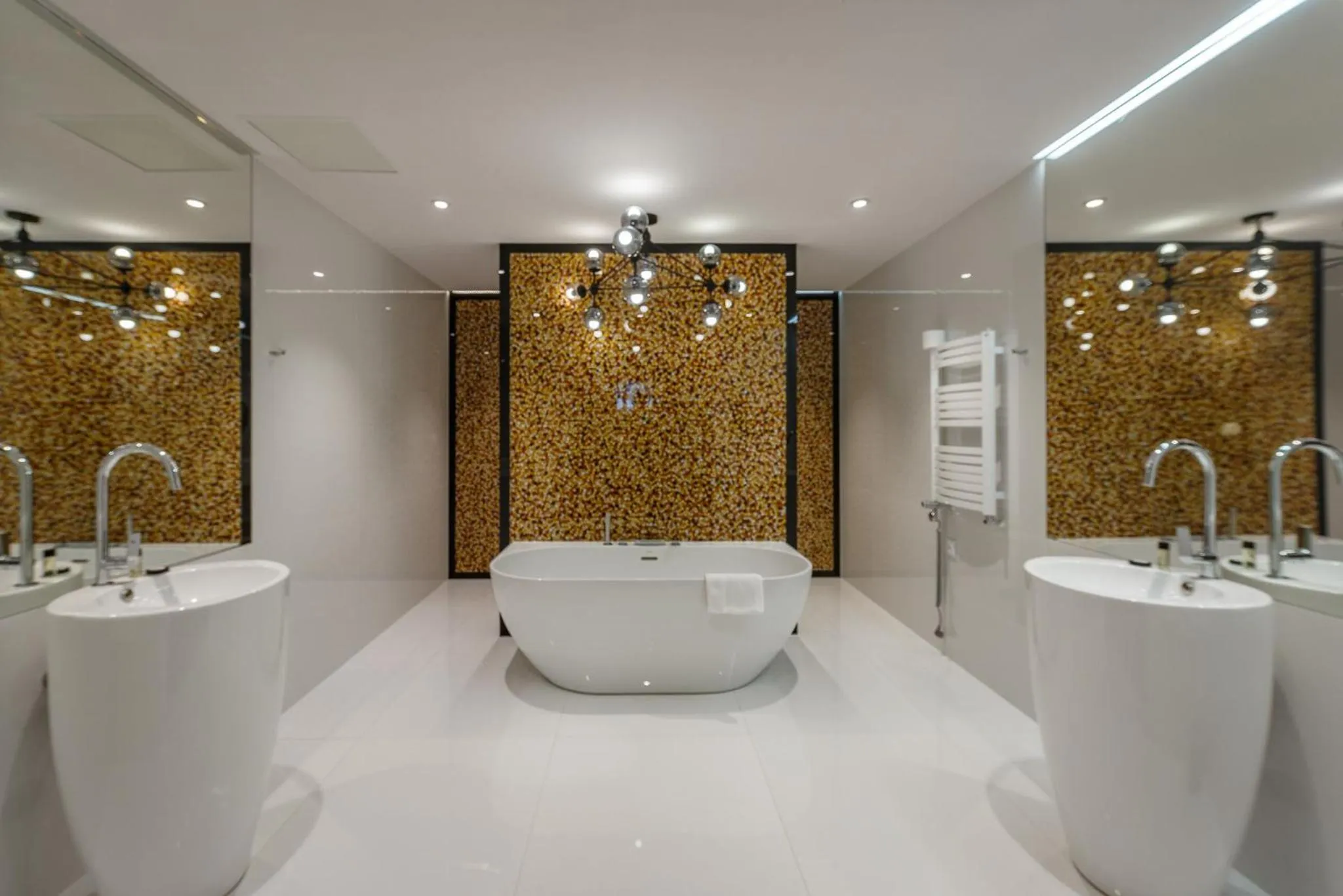 Bathroom in Hotel Prezydent