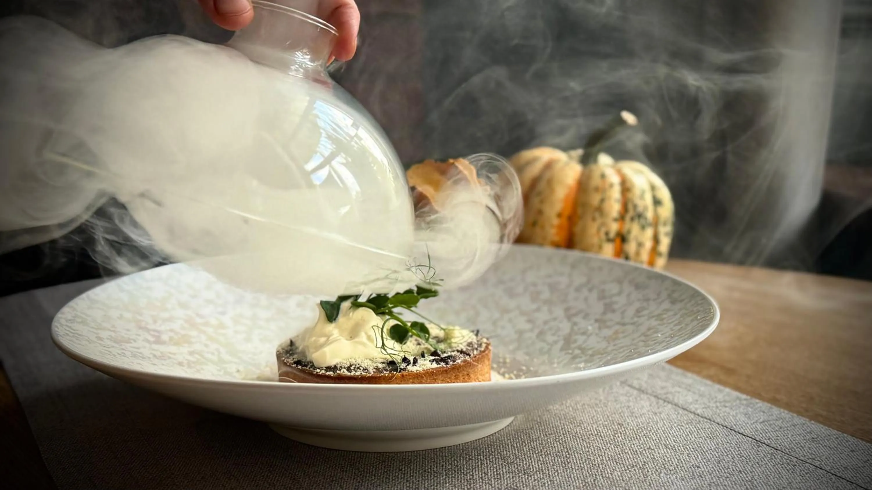 Restaurant/places to eat in Hotel Prezydent