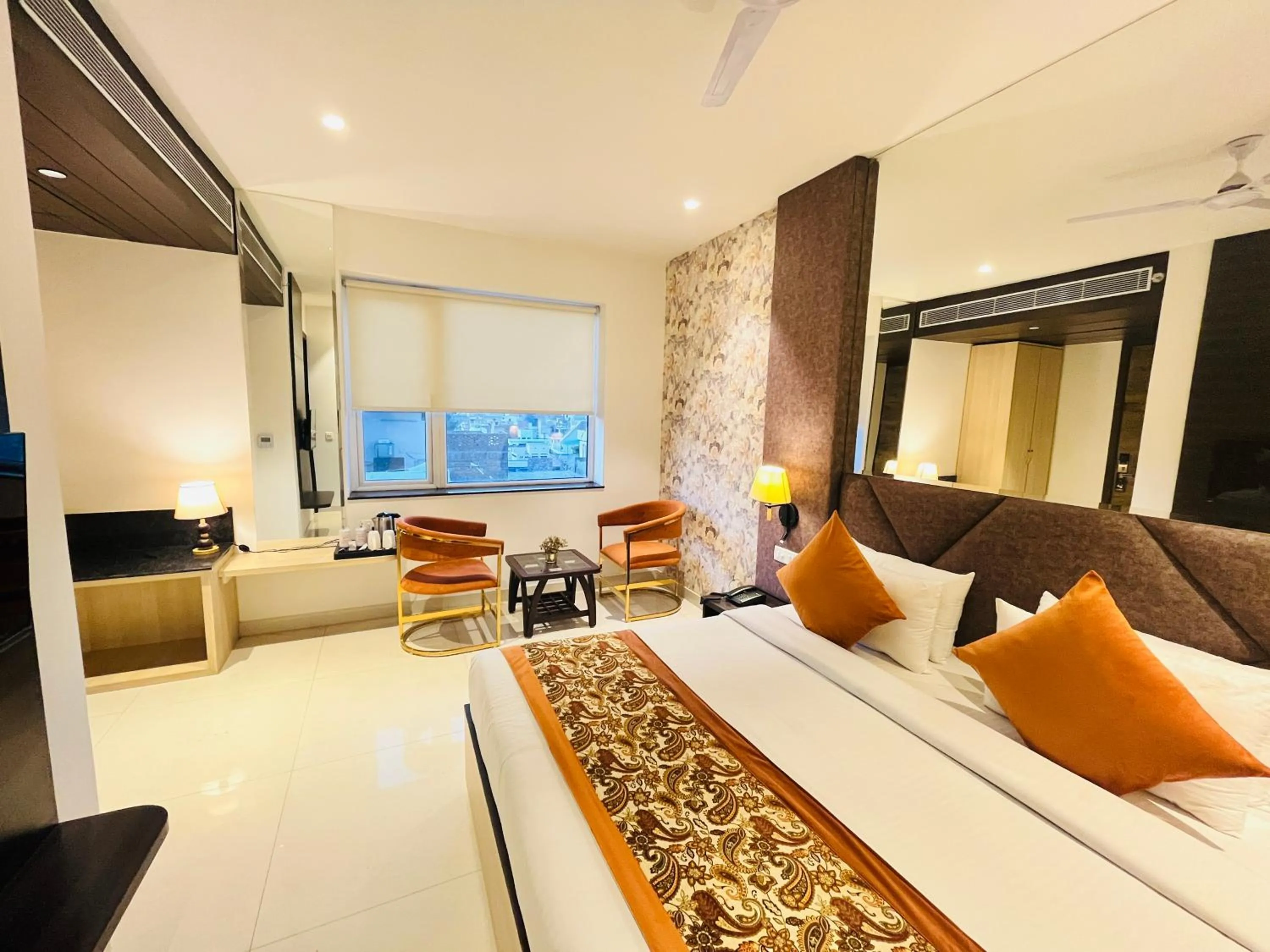 Bed in Hotel The Savode - Just 2 Mins From Golden Temple Amritsar