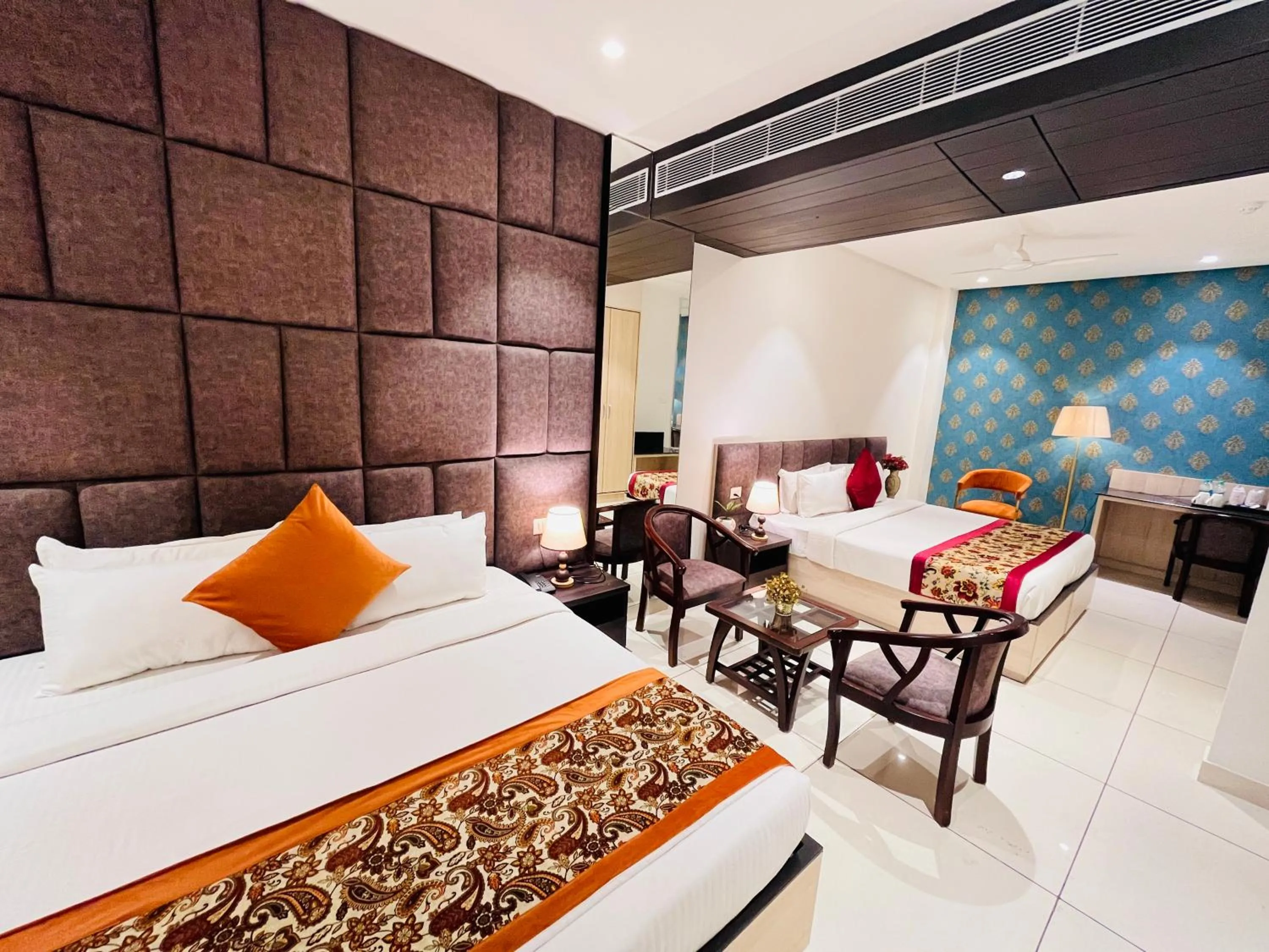 Bed in Hotel The Savode - Just 2 Mins From Golden Temple Amritsar