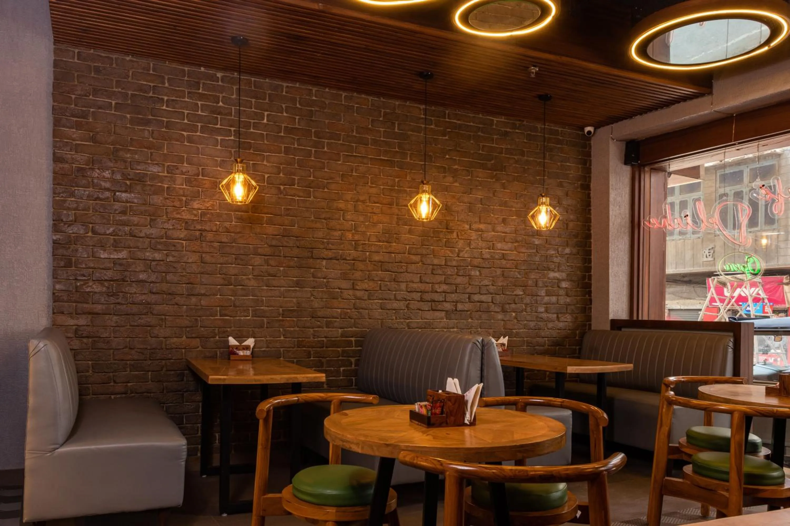 Restaurant/places to eat in Hotel The Savode - Just 2 Mins From Golden Temple Amritsar
