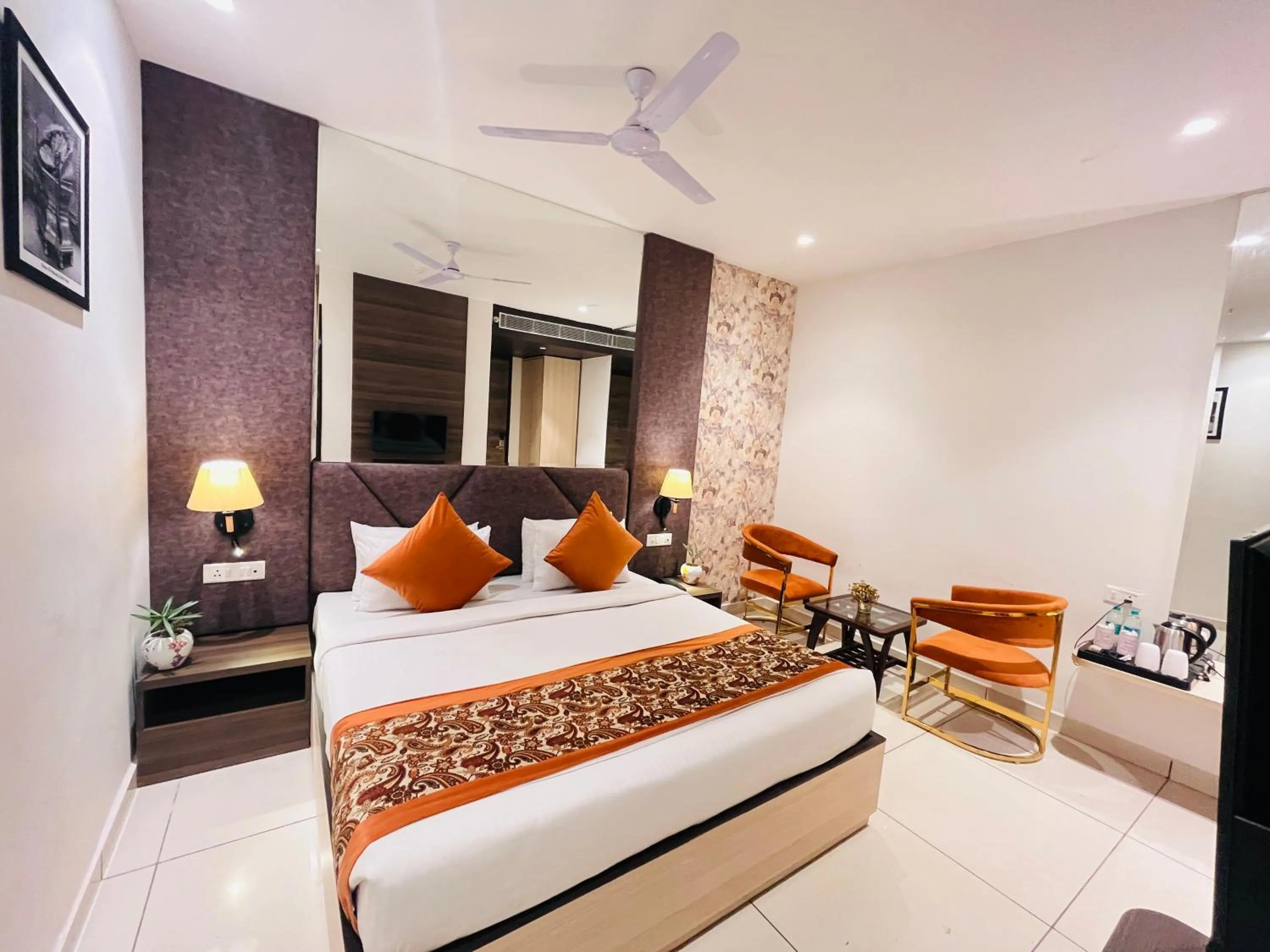 Bed in Hotel The Savode - Just 2 Mins From Golden Temple Amritsar
