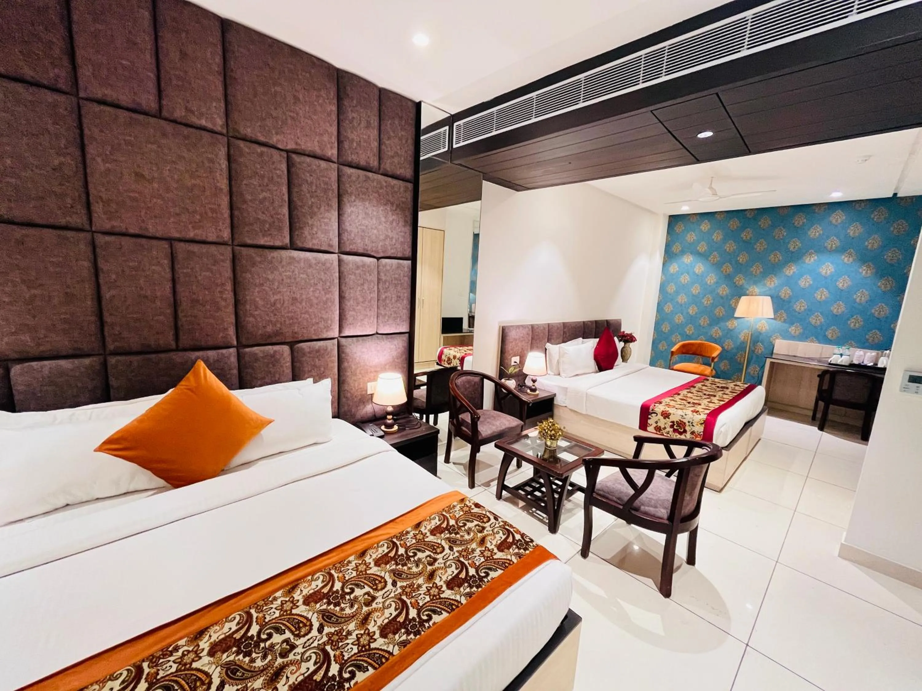 Bed in Hotel The Savode - Just 2 Mins From Golden Temple Amritsar