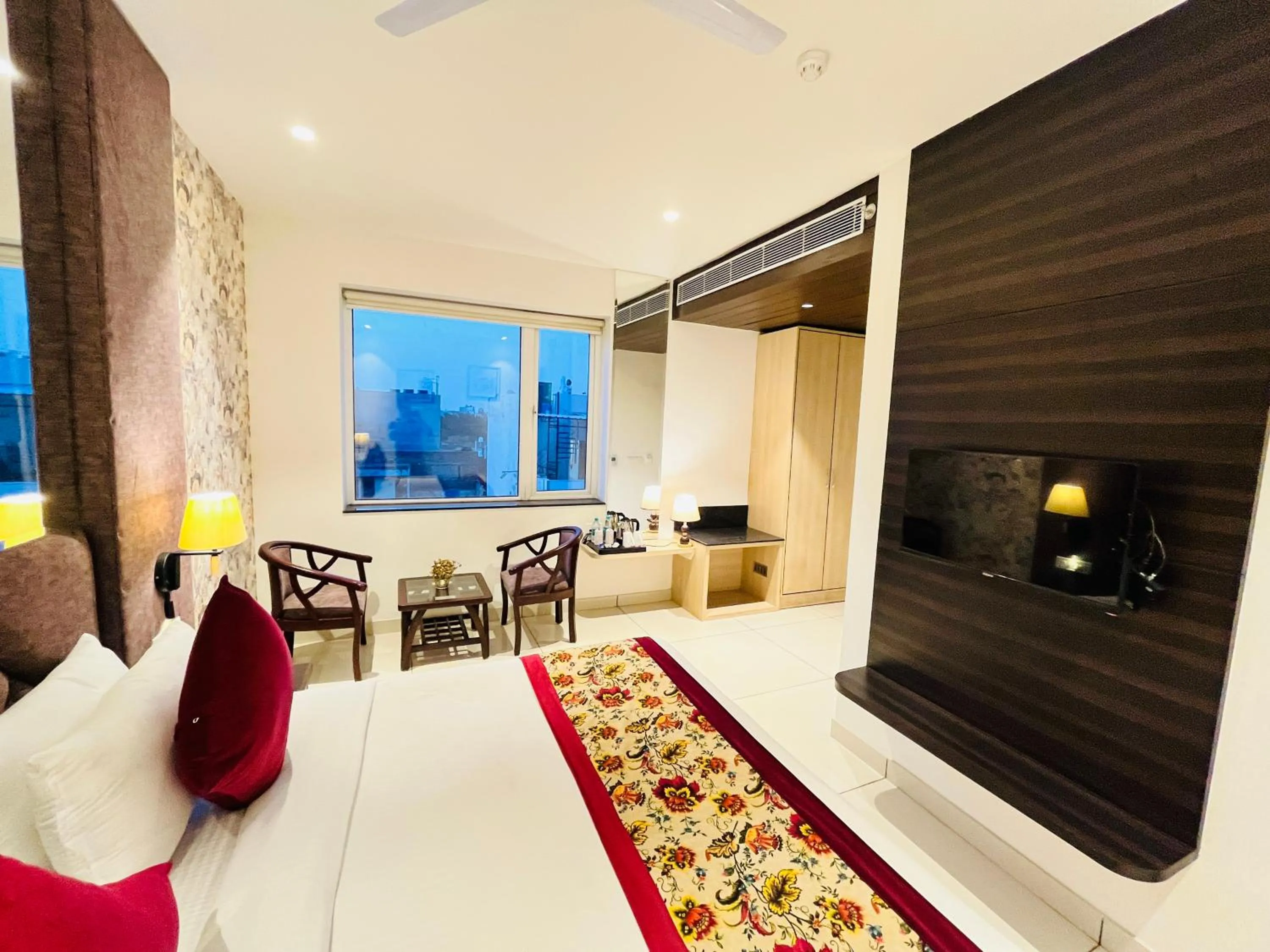 Bed in Hotel The Savode - Just 2 Mins From Golden Temple Amritsar