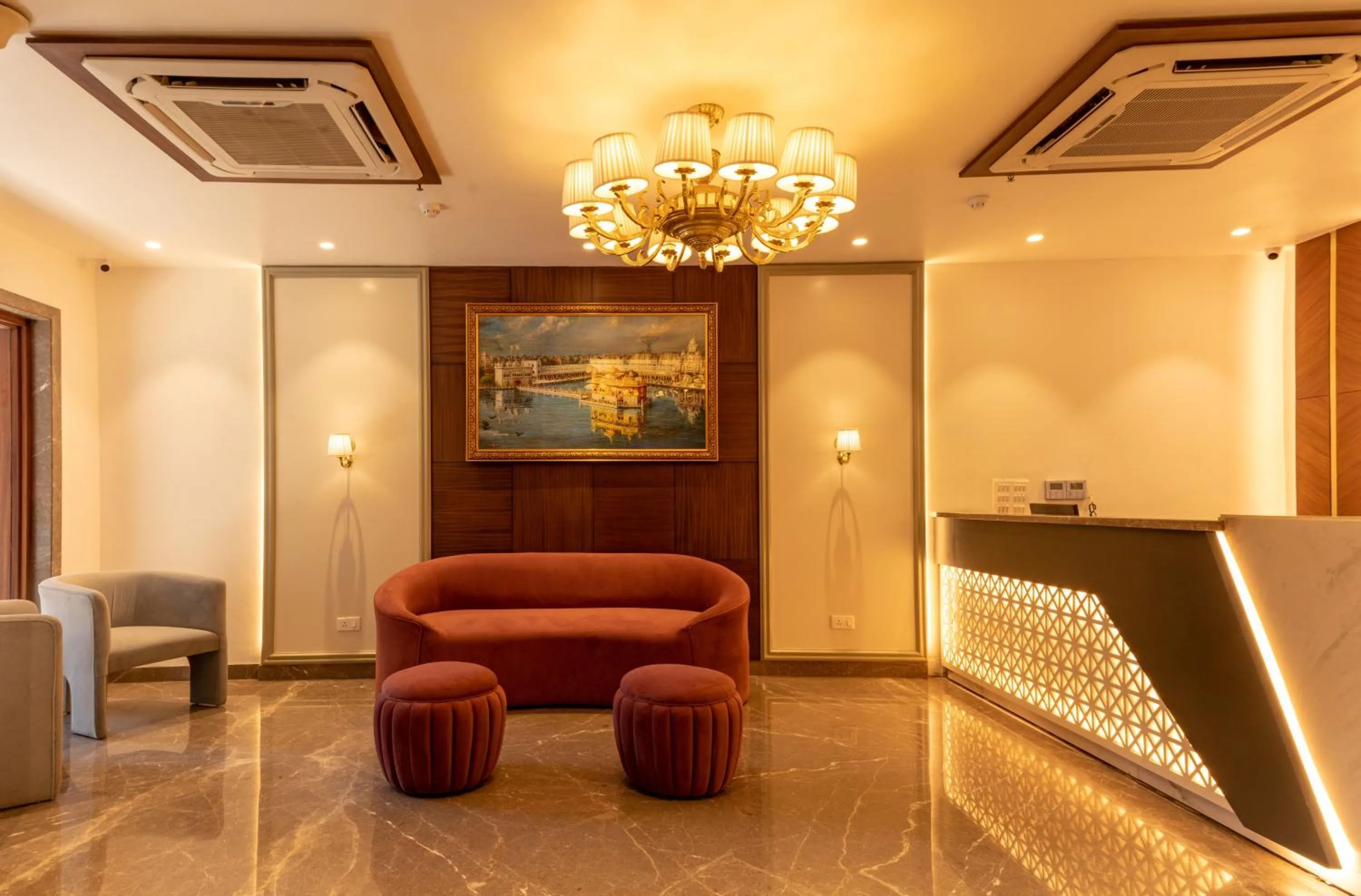 Lobby or reception in Hotel The Savode - Just 2 Mins From Golden Temple Amritsar