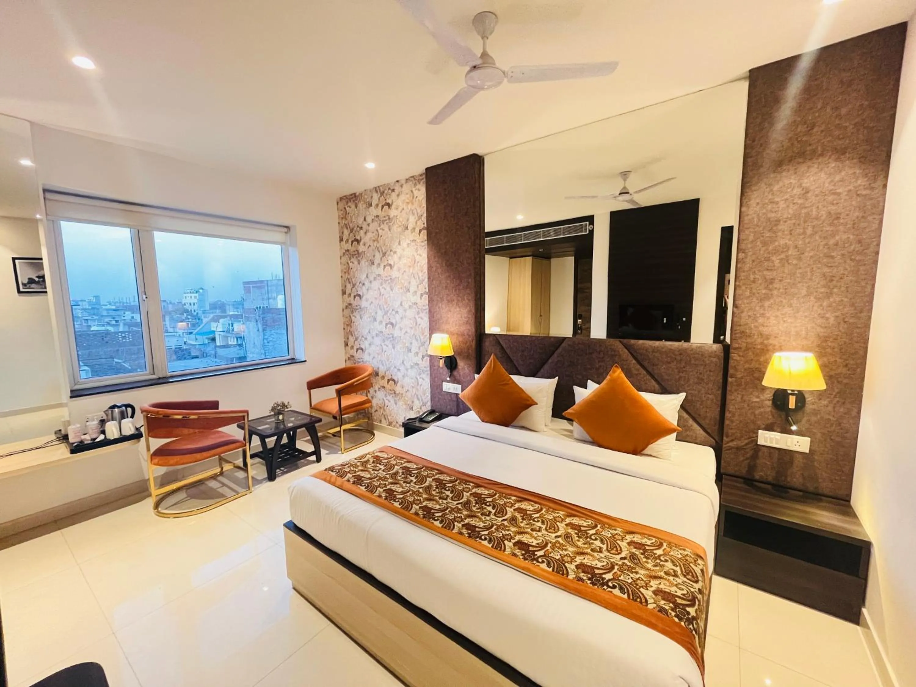 Bed in Hotel The Savode - Just 2 Mins From Golden Temple Amritsar